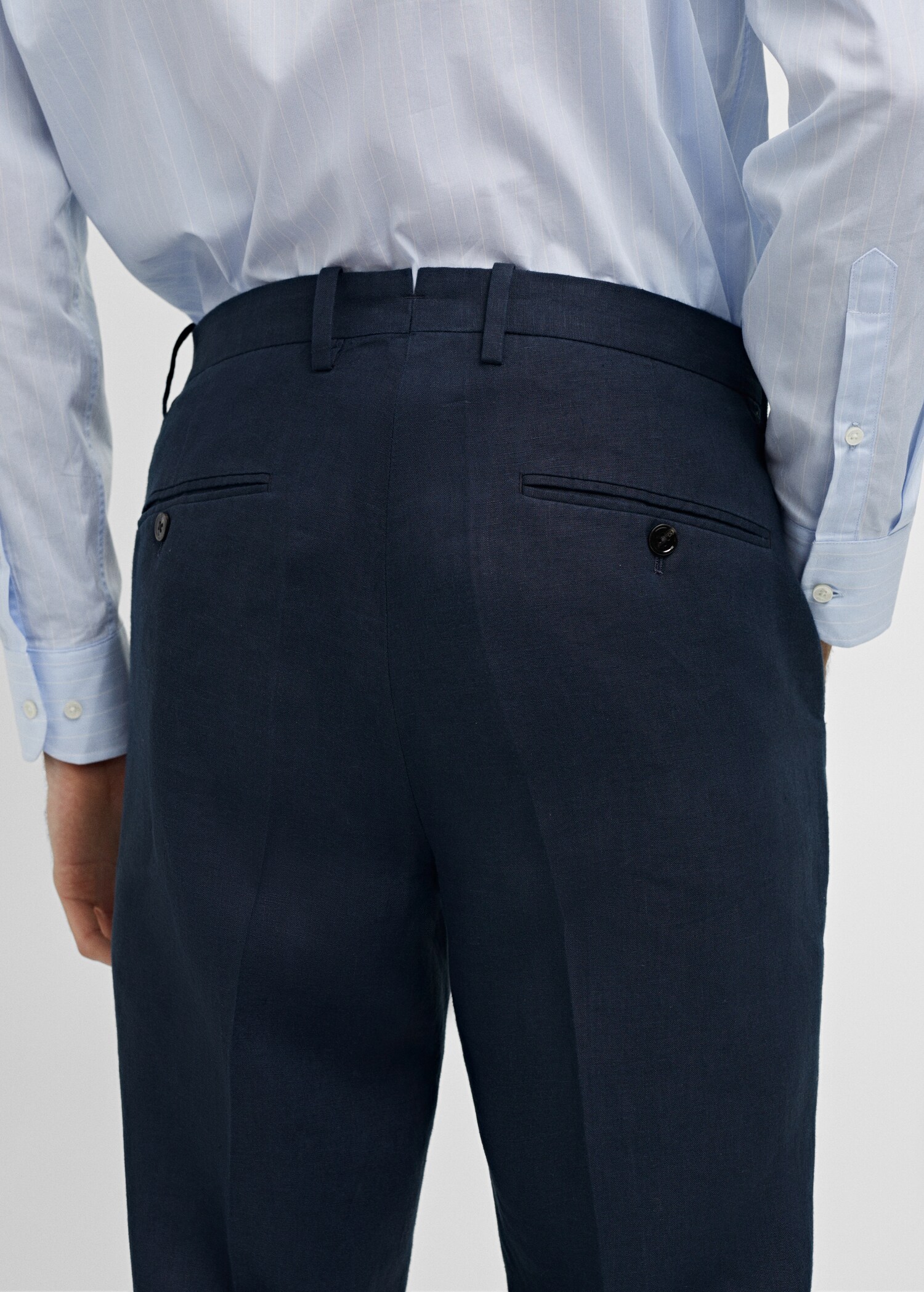 100% linen slim-fit suit trousers - Details of the article 4
