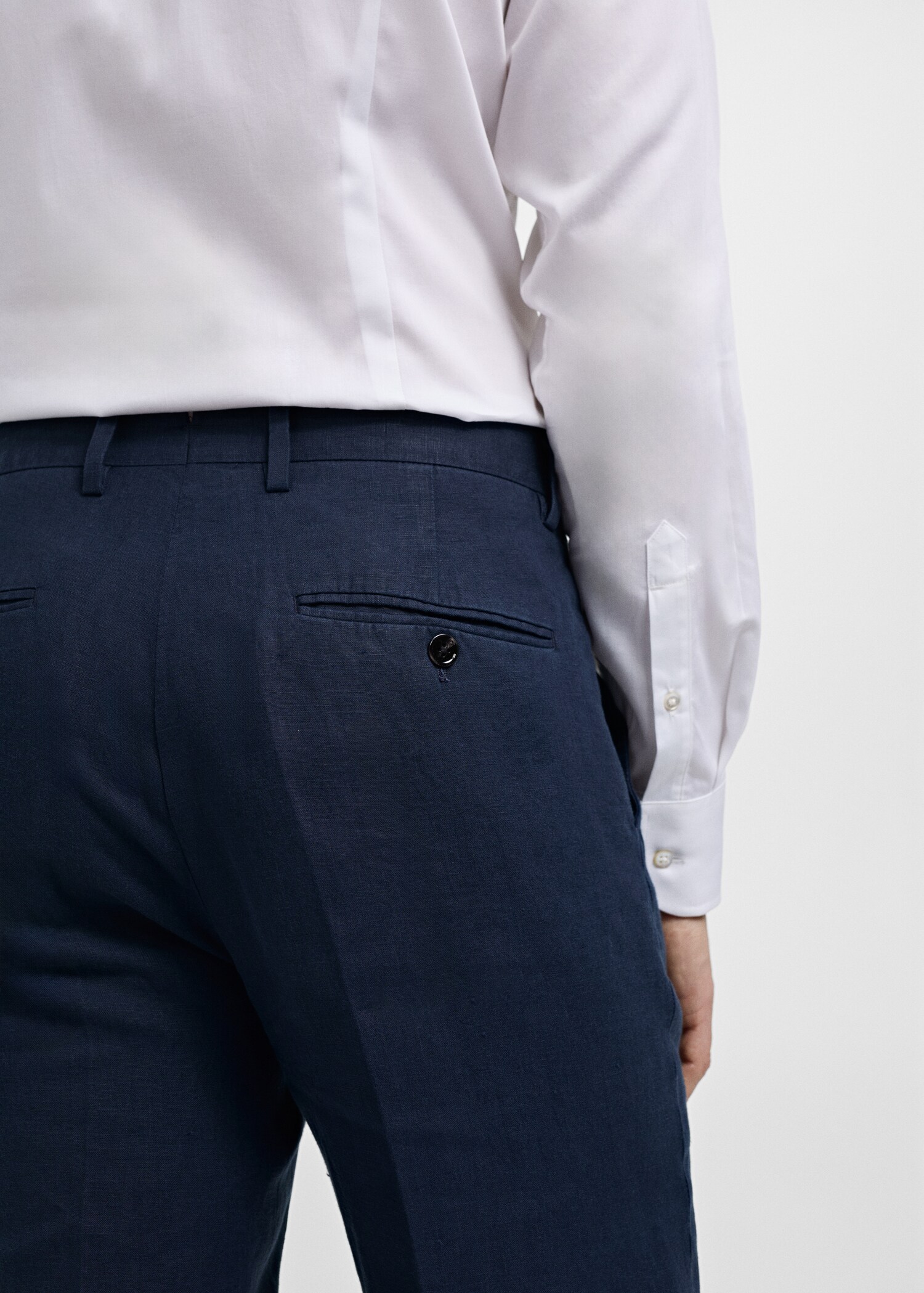 100% linen slim-fit suit trousers - Details of the article 6