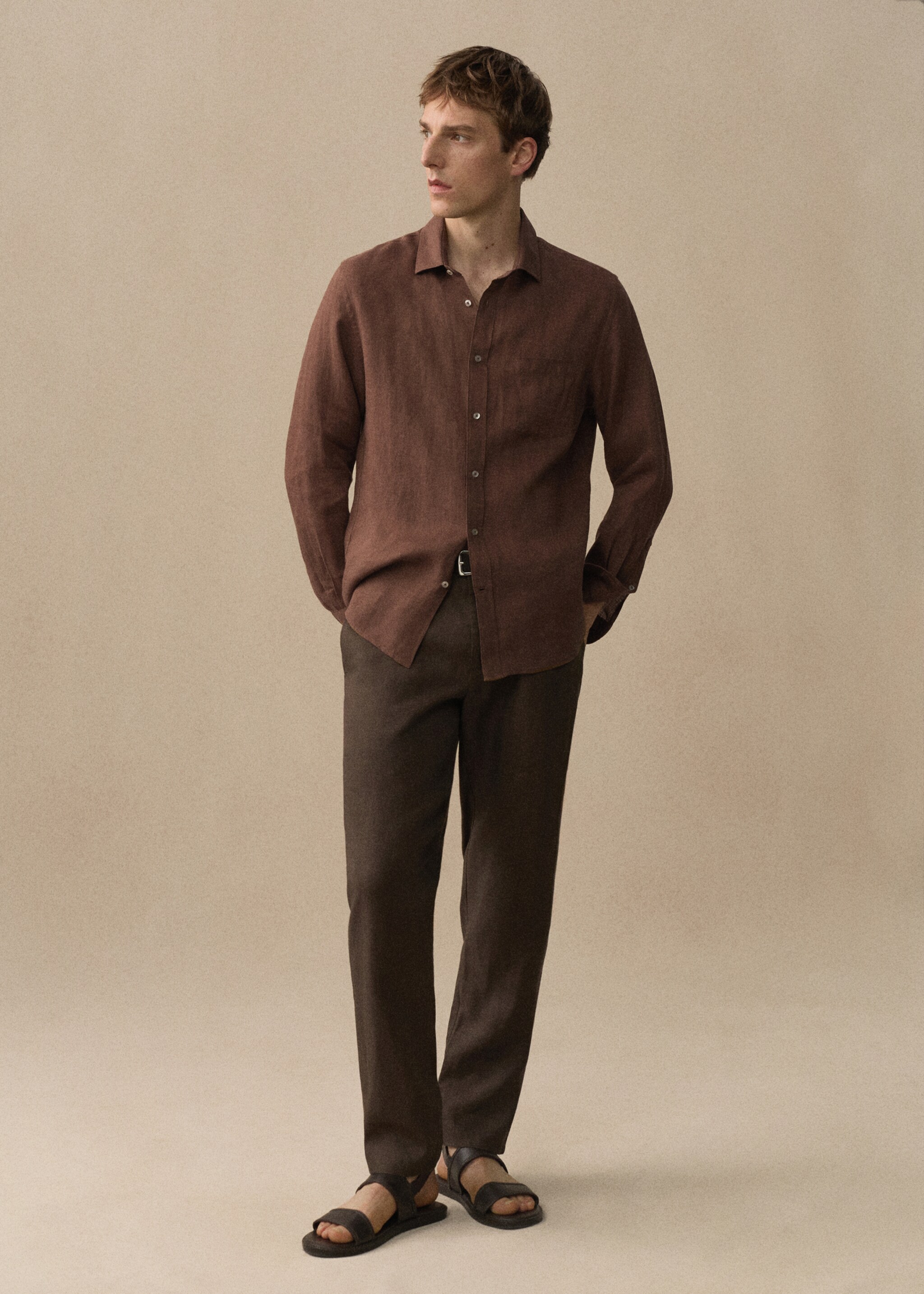 Classic fit 100% linen shirt - Details of the article 5, Brown. Ref: 67045982-00.