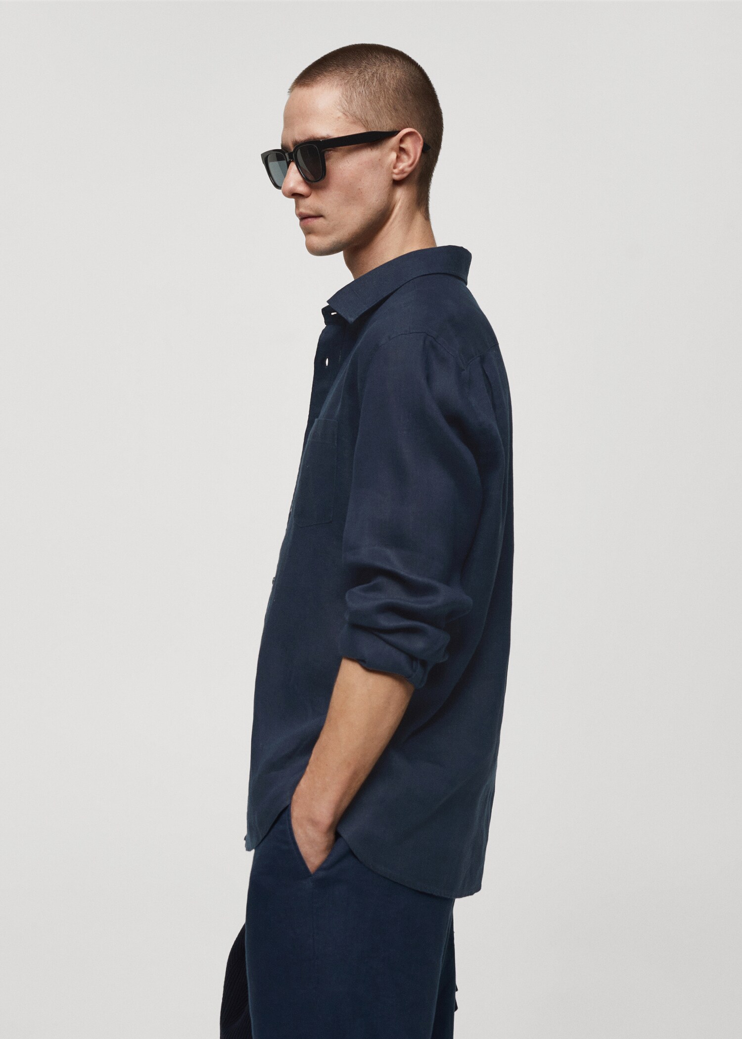 Classic-Fit-Hemd aus 100 % Leinen - Detail des Artikels 4