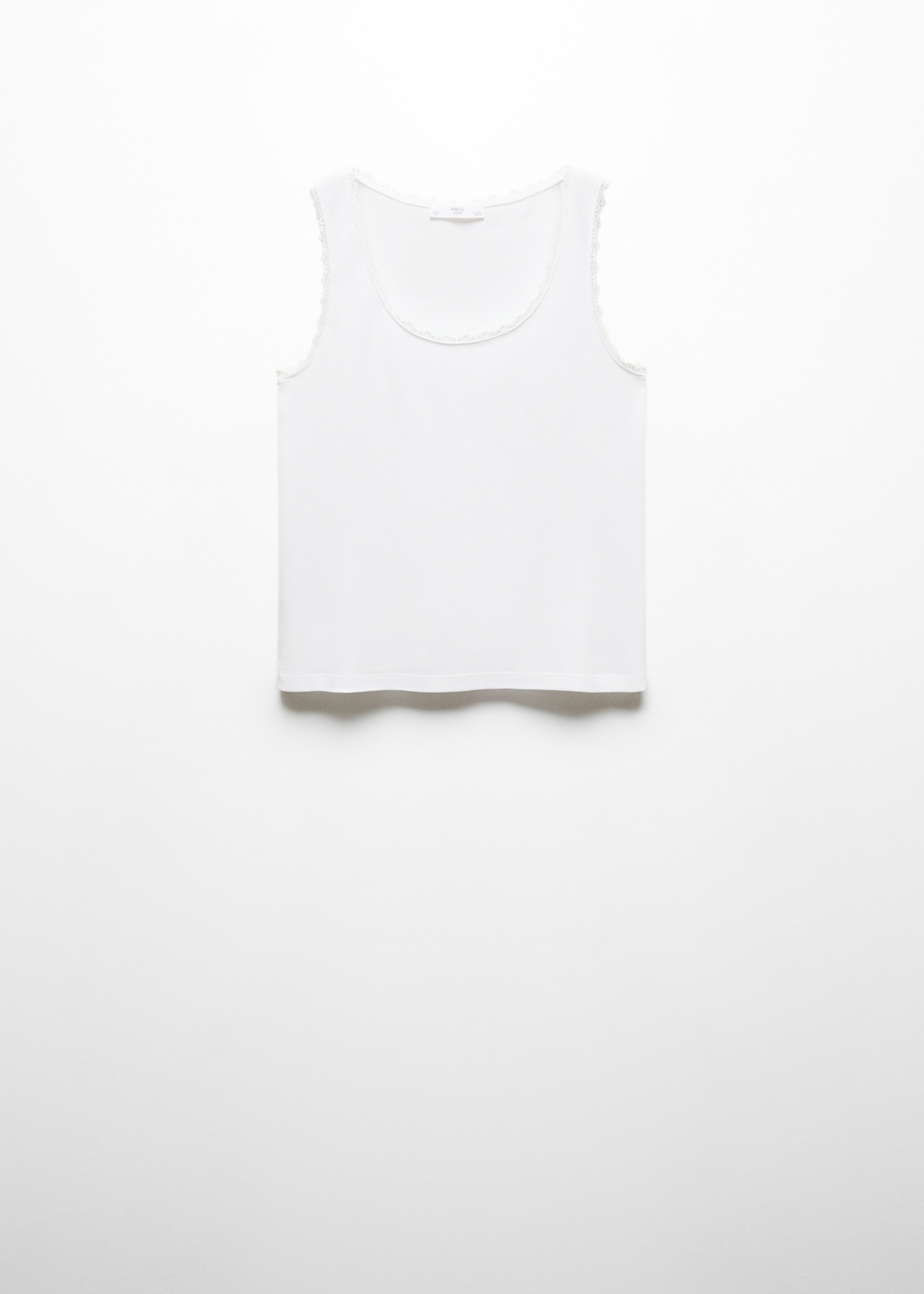 Openwork detail top - Article without model, White. Ref: 67045998-00.