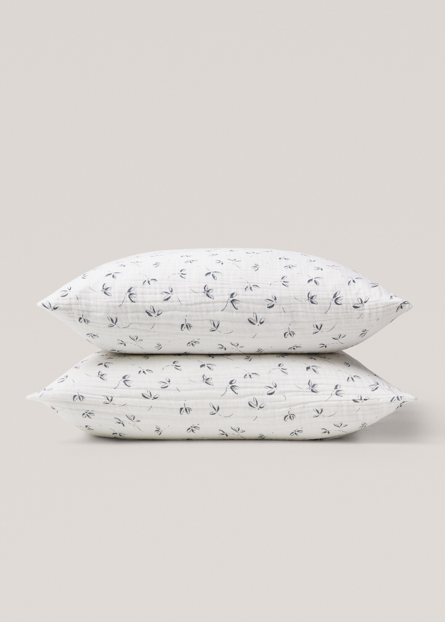 Floral-print chiffon pillowcase 60x60cm - Details of the article 3