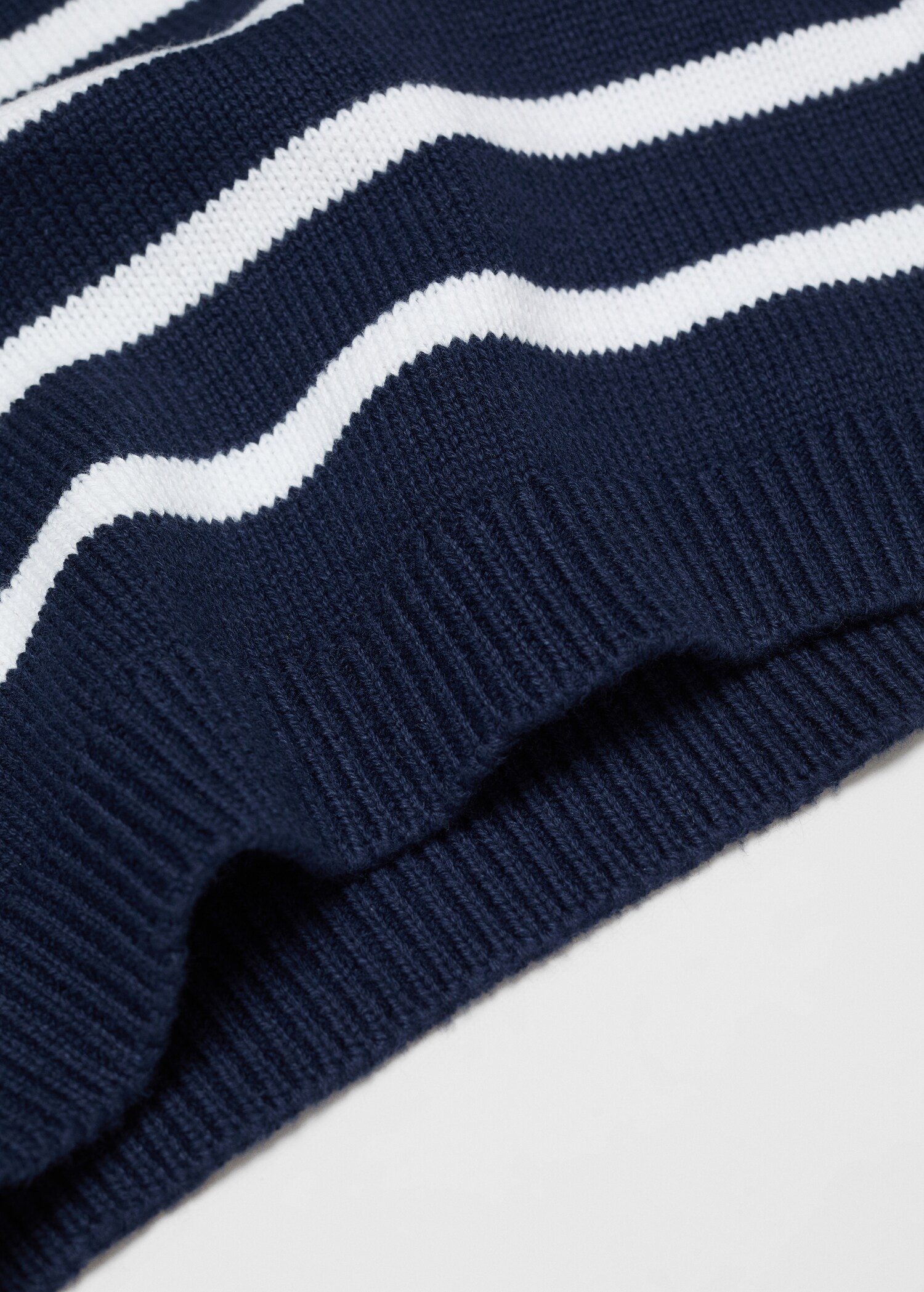 Pull-over en maille à rayures - Détail de l'article 0