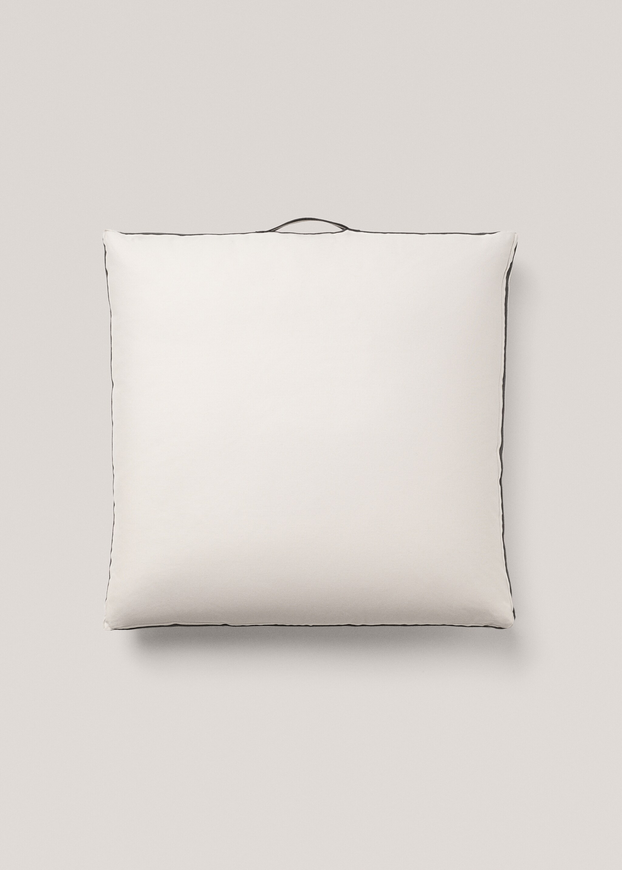 Puff imbottito 70x70 cm - Articolo senza modello