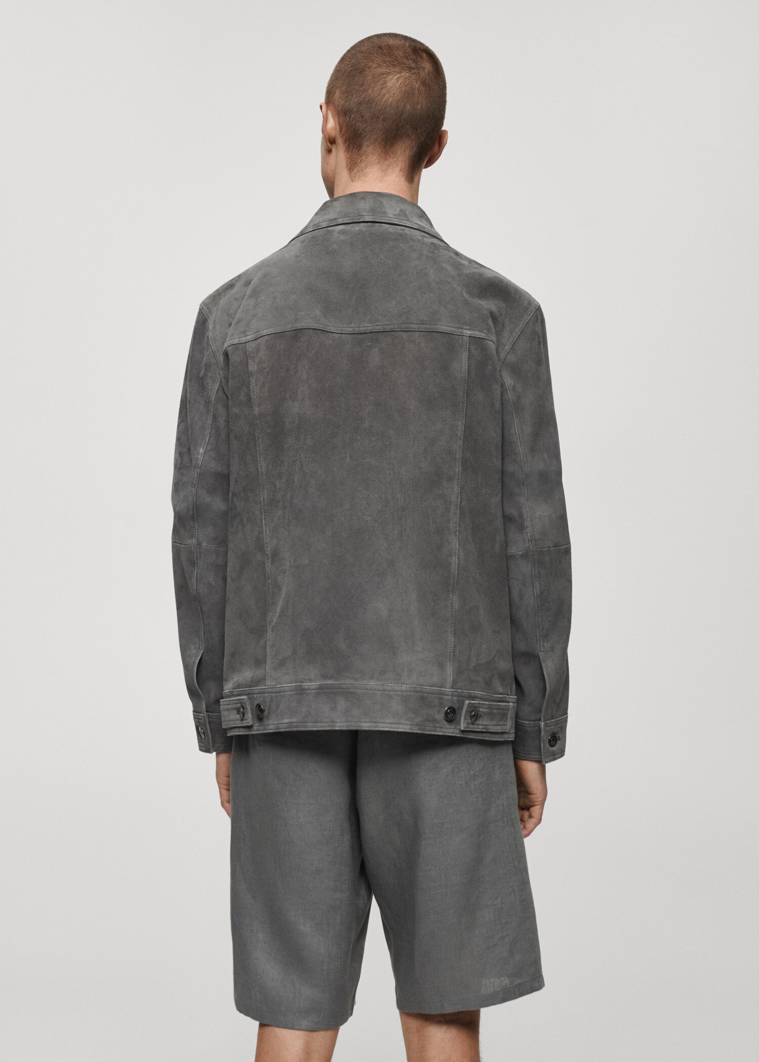 100% leather jacket with pockets - Reverse of the article