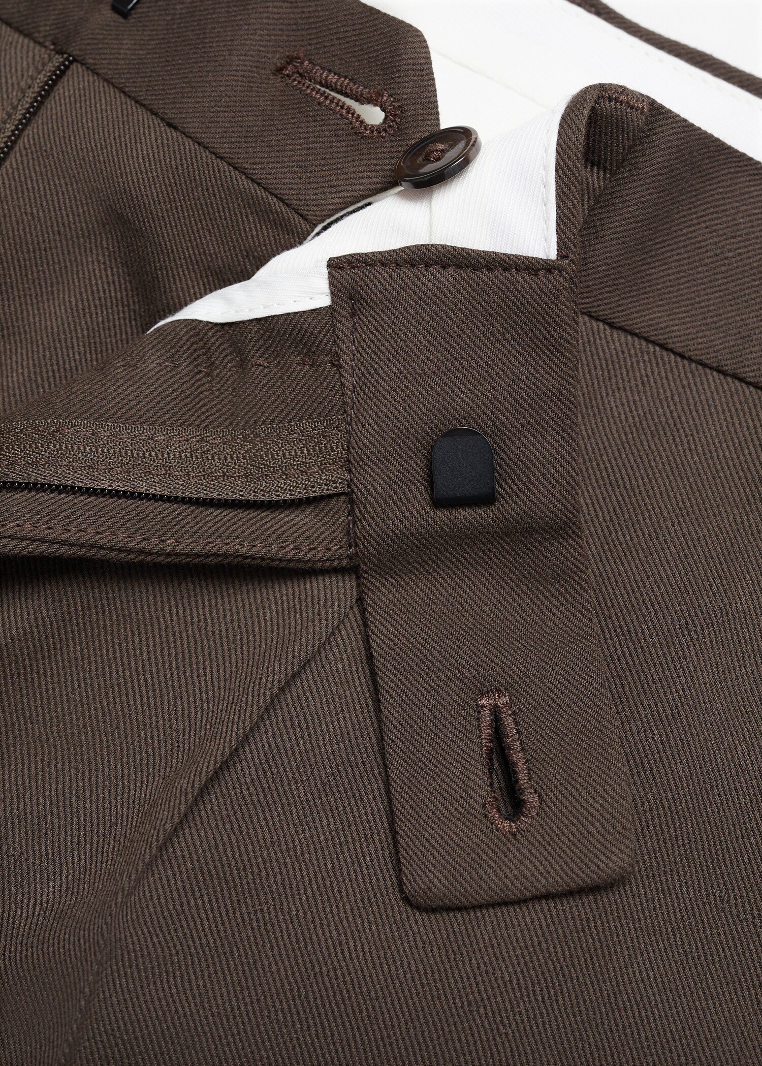 Slim-fit cotton and linen suit trousers - Details of the article 8