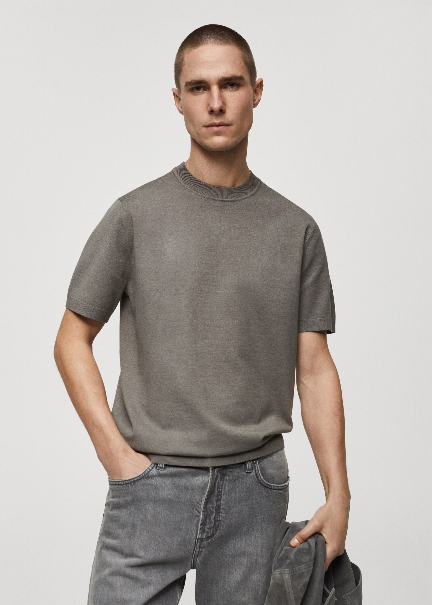 T-shirt en maille fine - Plan moyen