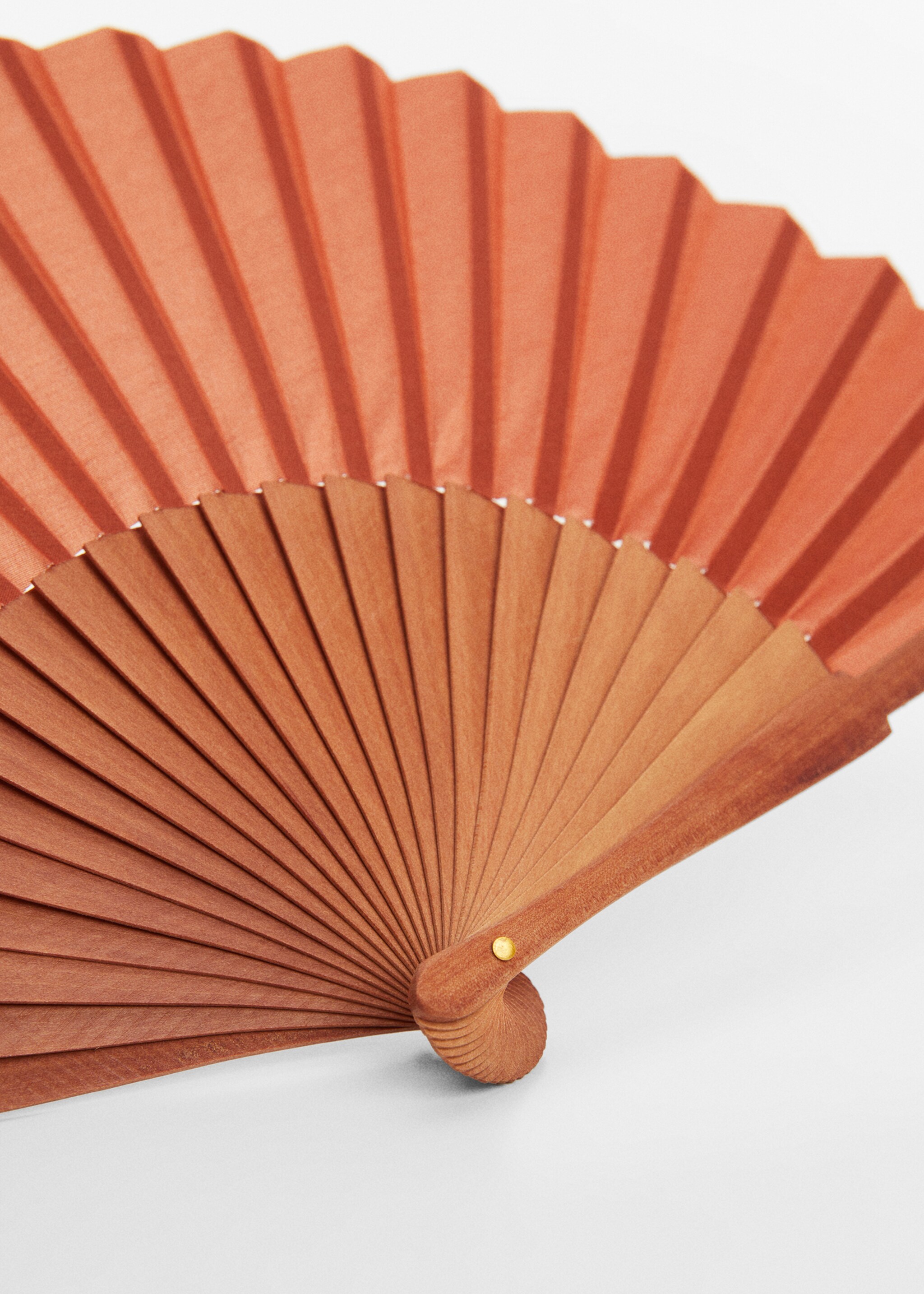 Wooden fan - Medium plane, Burnt Orange. Ref: 67046317-00.