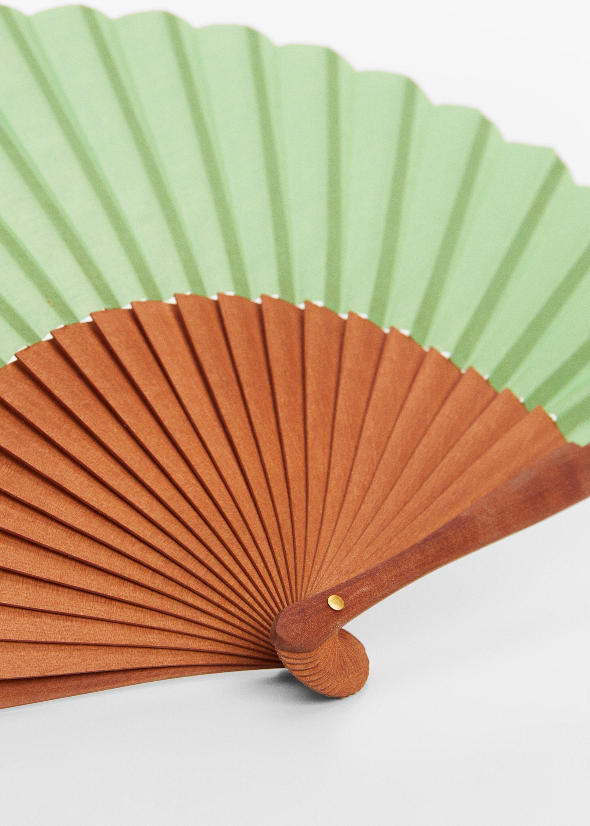 Wooden fan - Medium plane, Green. Ref: 67046317-00.