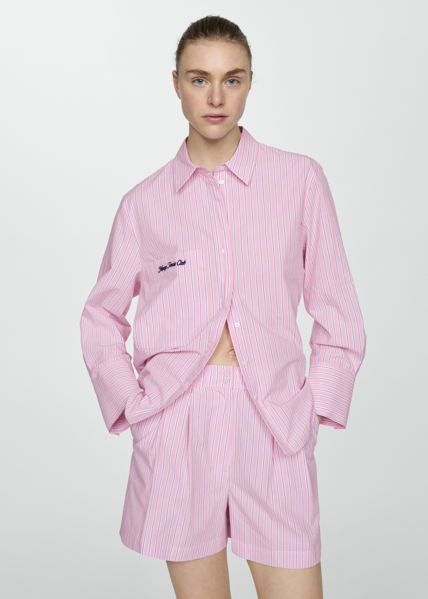 Striped shirt with embroidered shirt - Medium plane