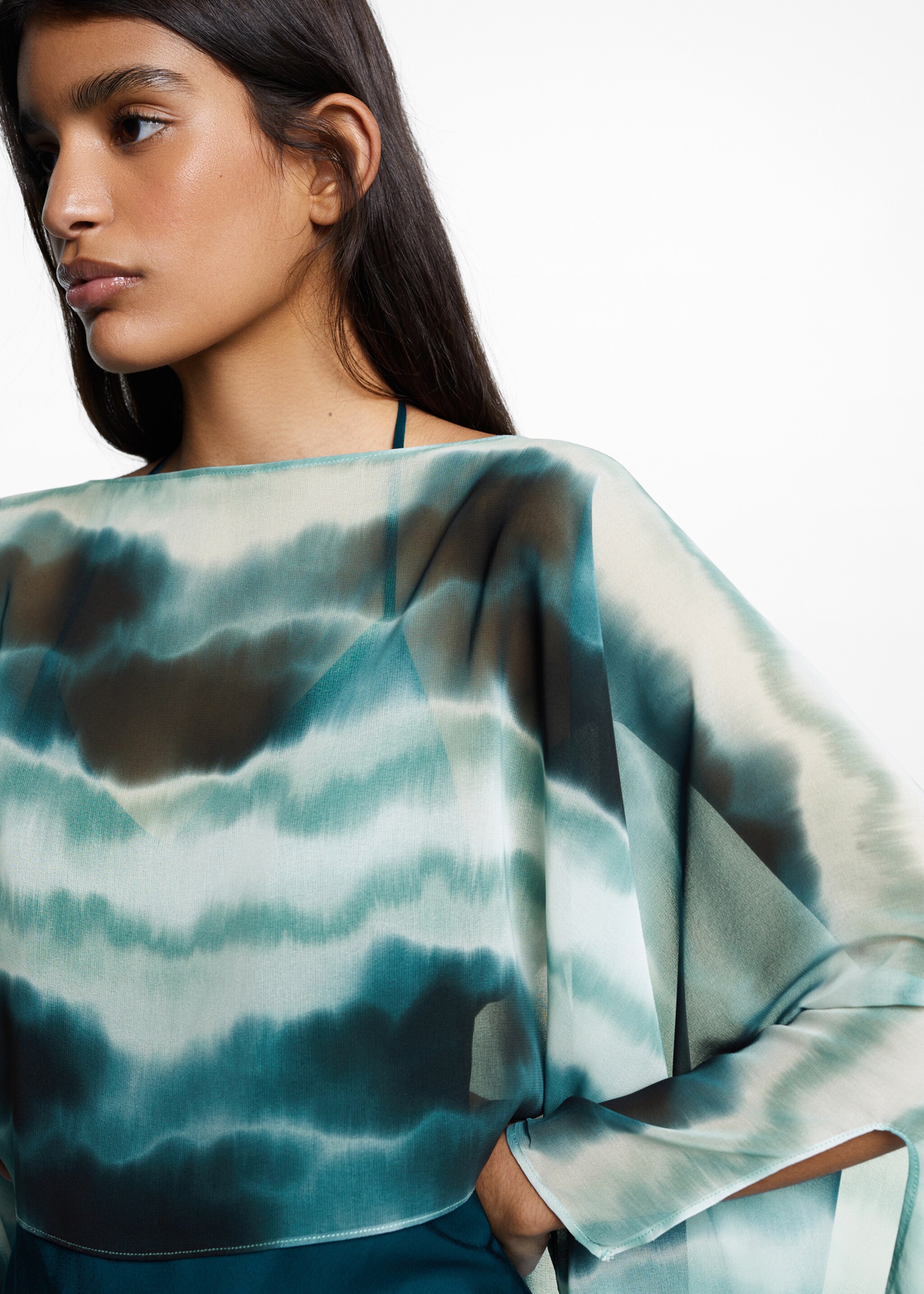 Tie-dye cape blouse - Details of the article 1