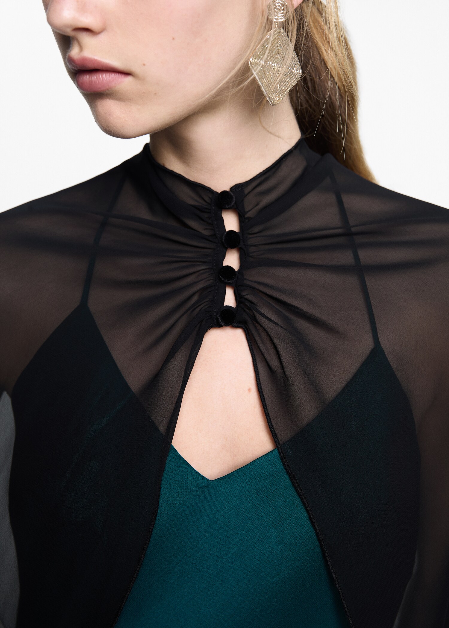 Fließende Bluse mit Cape-Effekt - Detail des Artikels 1