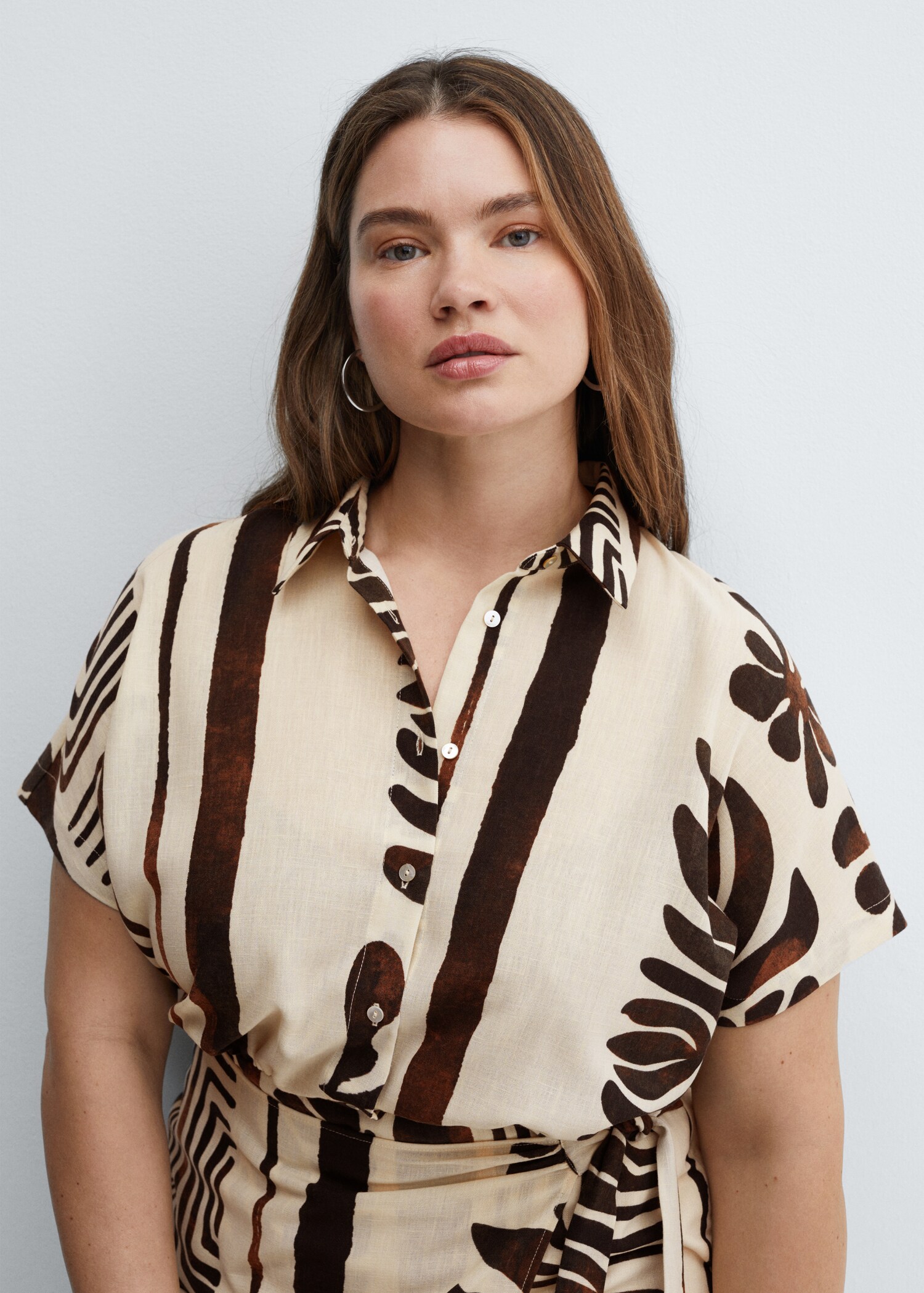 Vestit camiser creuat estampat - Detall de l'article 4