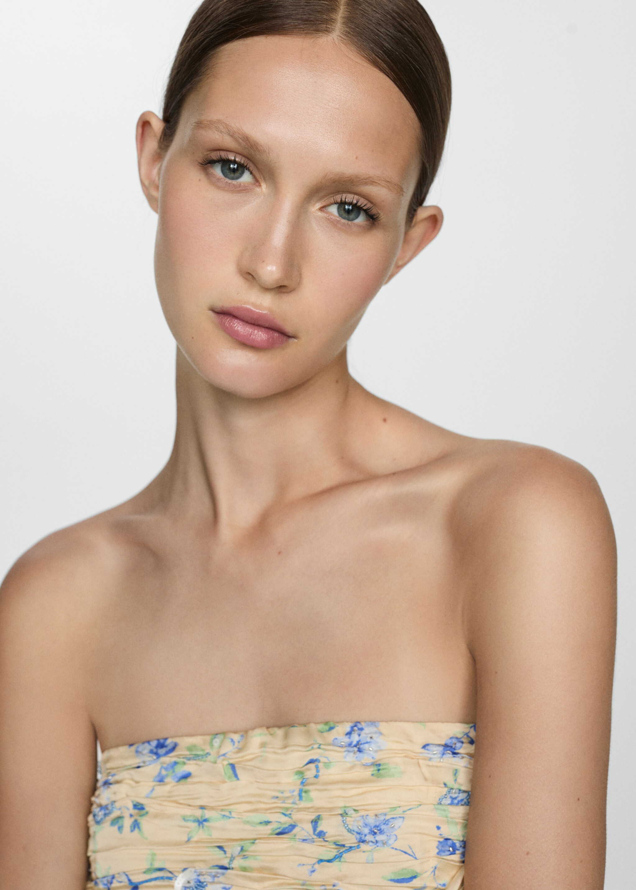 Ruched strapless top - Details of the article 1