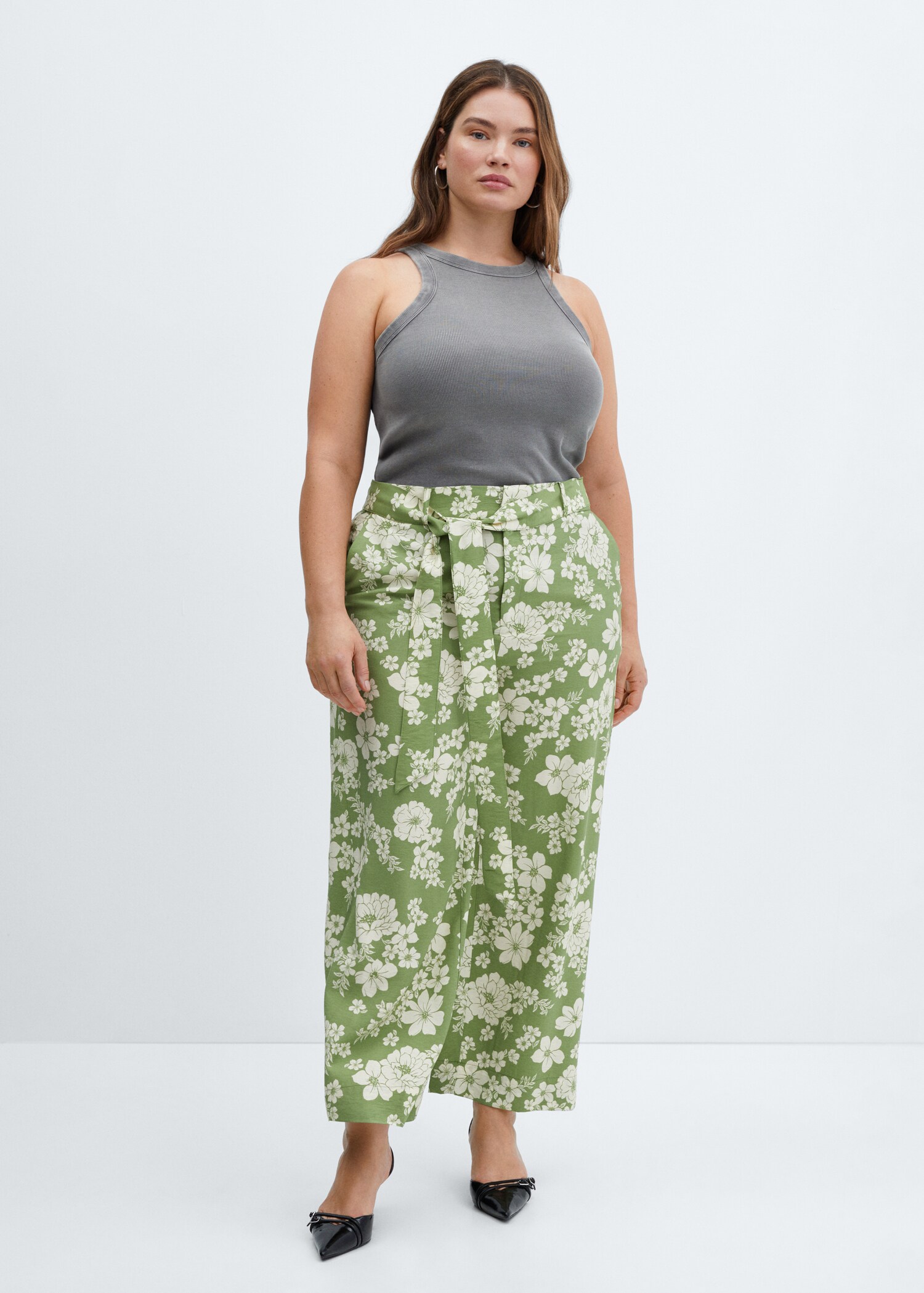 Printed trousers with bow - Details of the article 3
