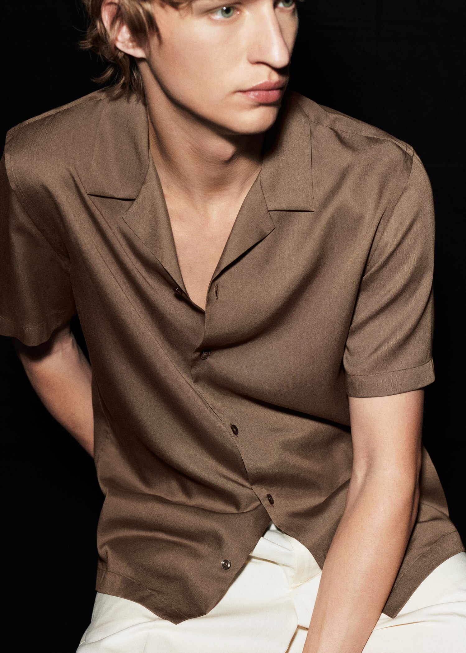 Regular-fit shirt with bowling collar - Details of the article 3