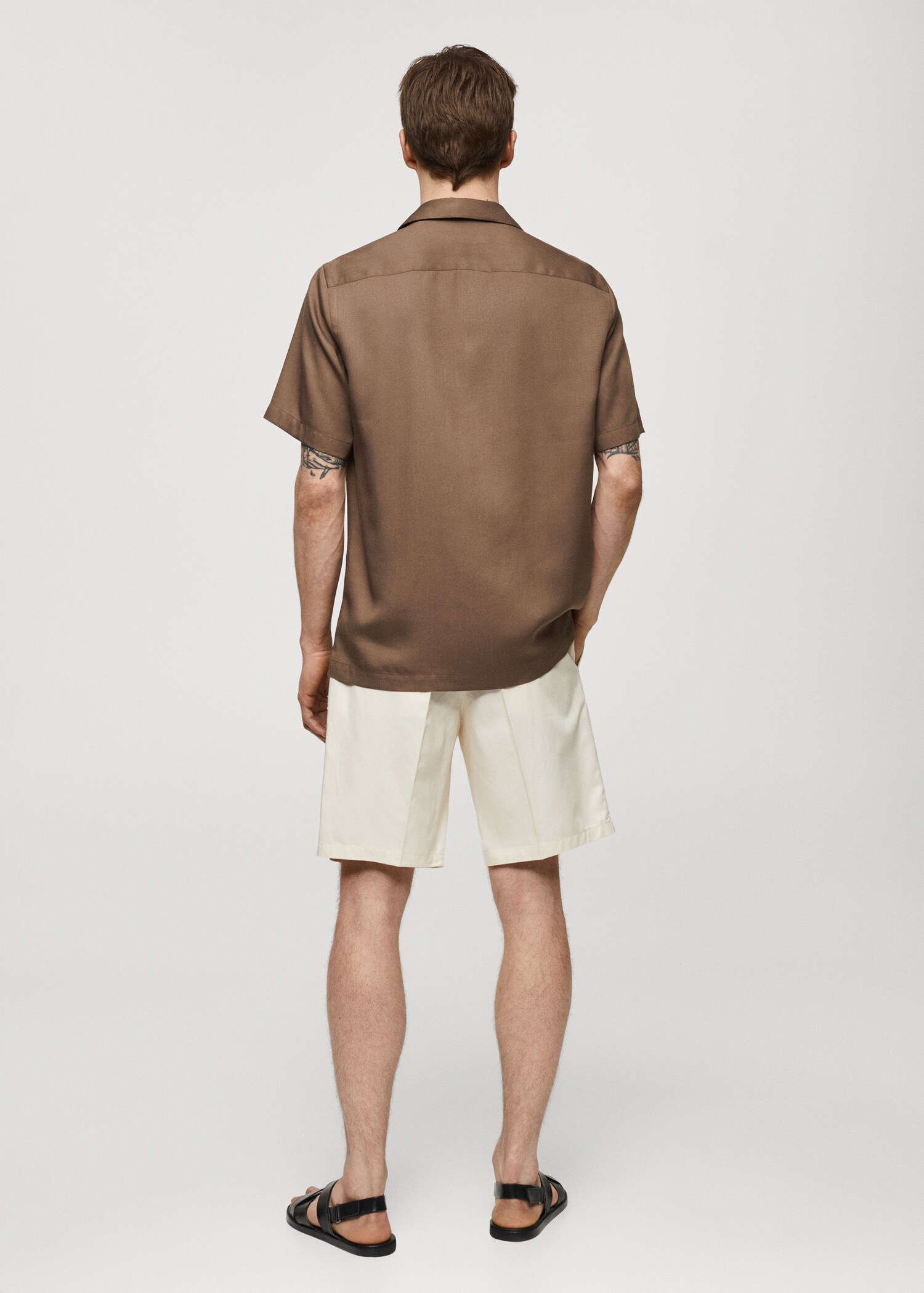 Regular-fit shirt with bowling collar - Reverse of the article