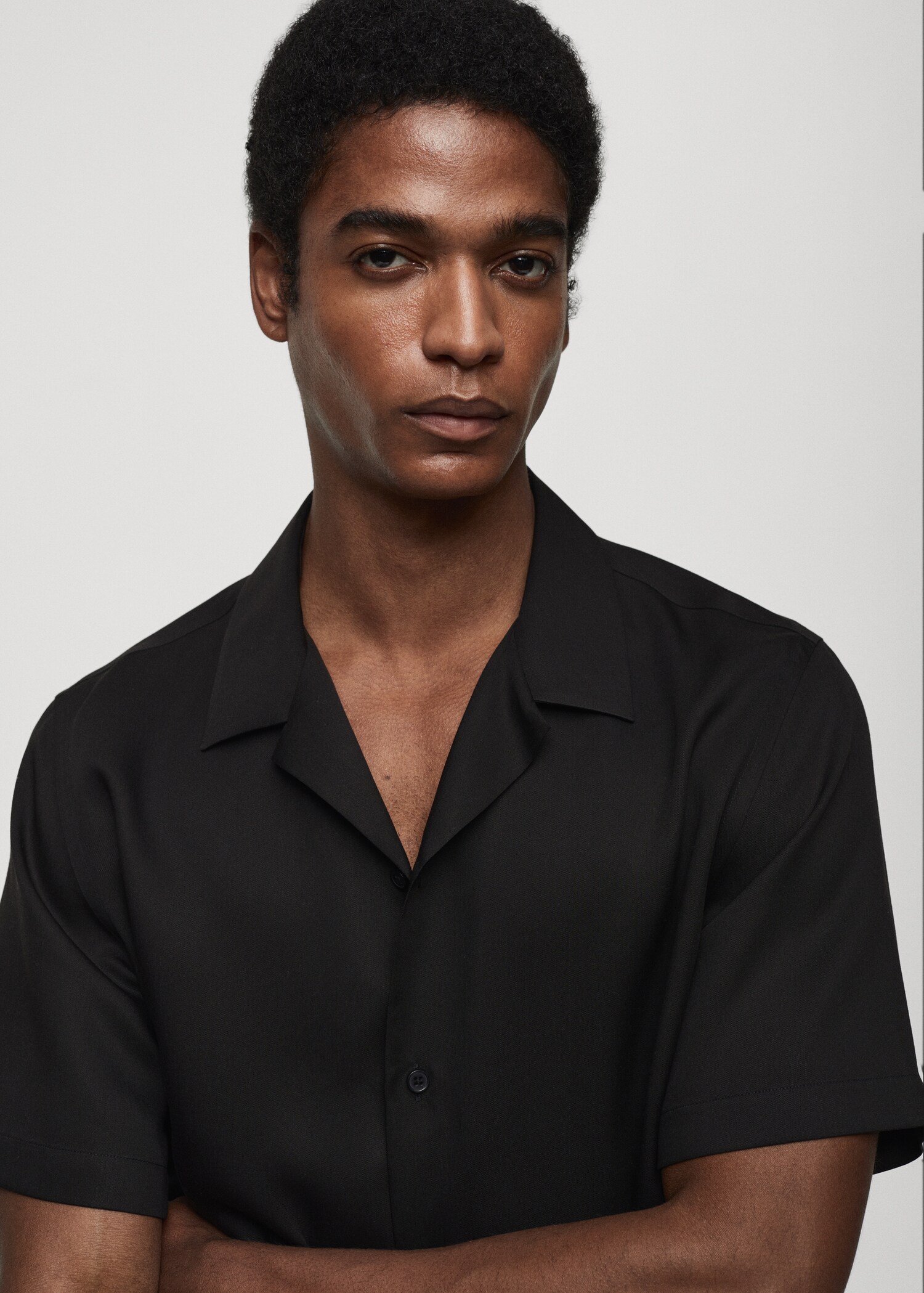 Regular-fit shirt with bowling collar - Details of the article 1