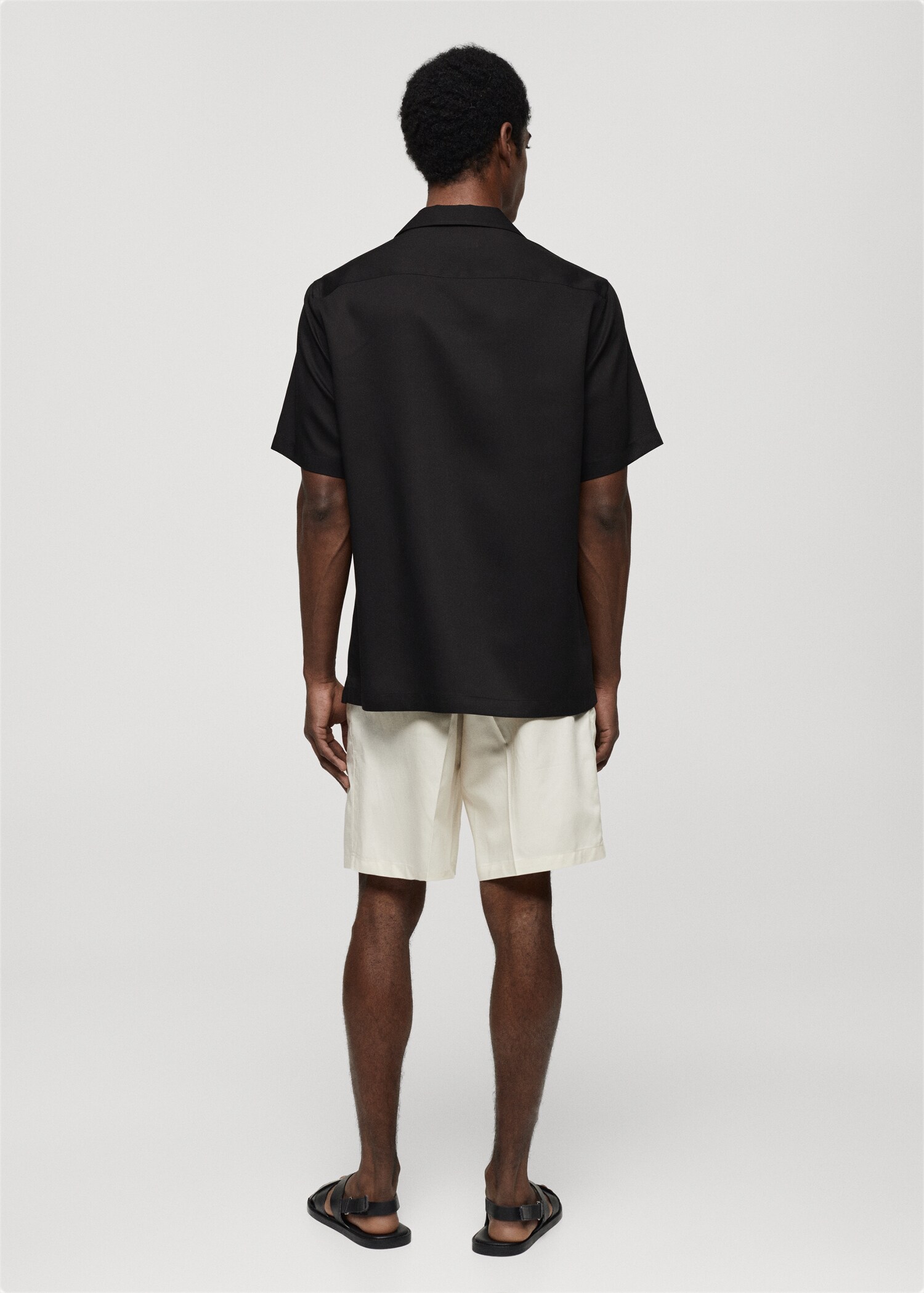 Regular-fit shirt with bowling collar - Reverse of the article