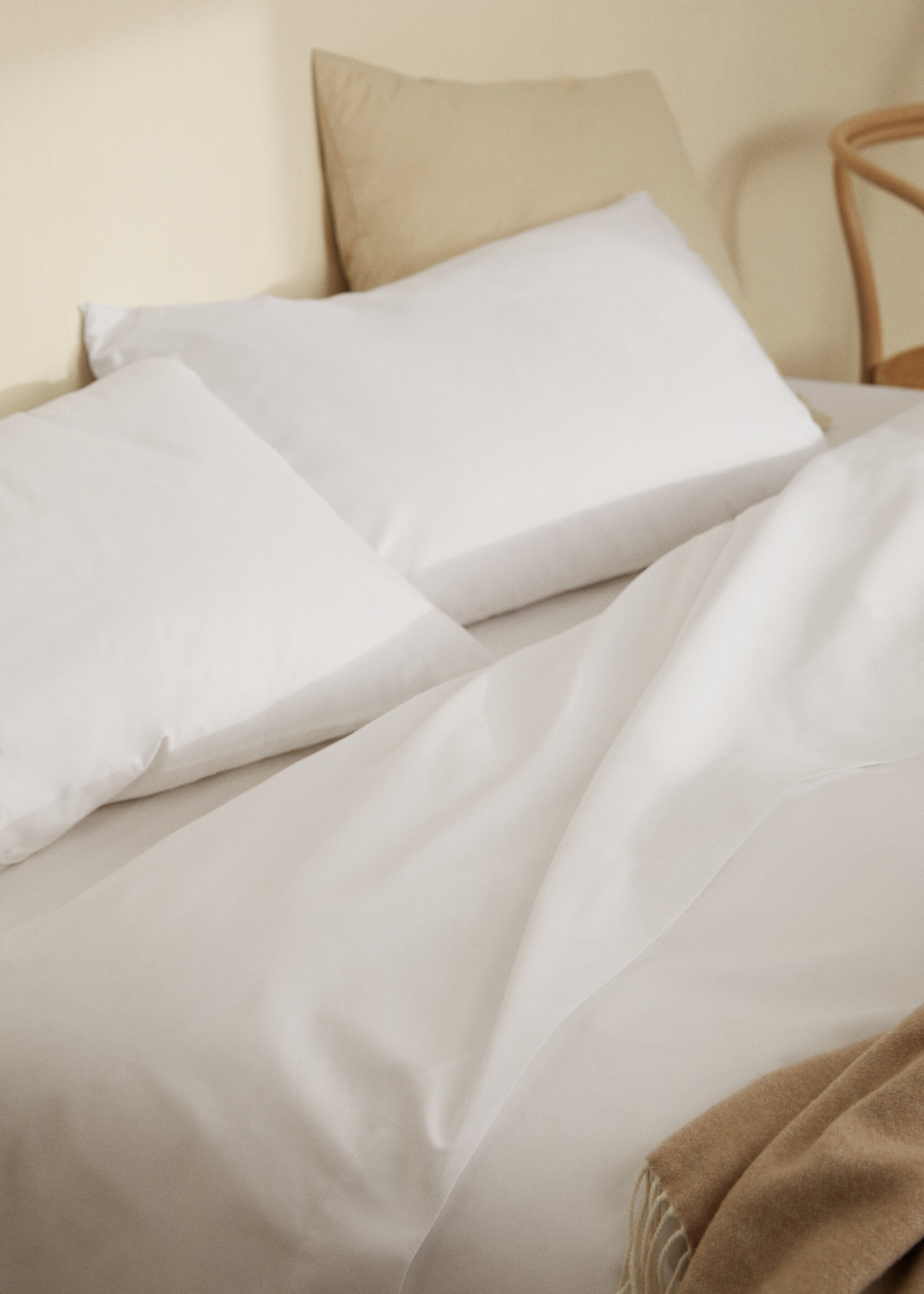 500-thread cotton flat sheet for queen bed - Details of the article 8, White. Ref: 67047723-00.