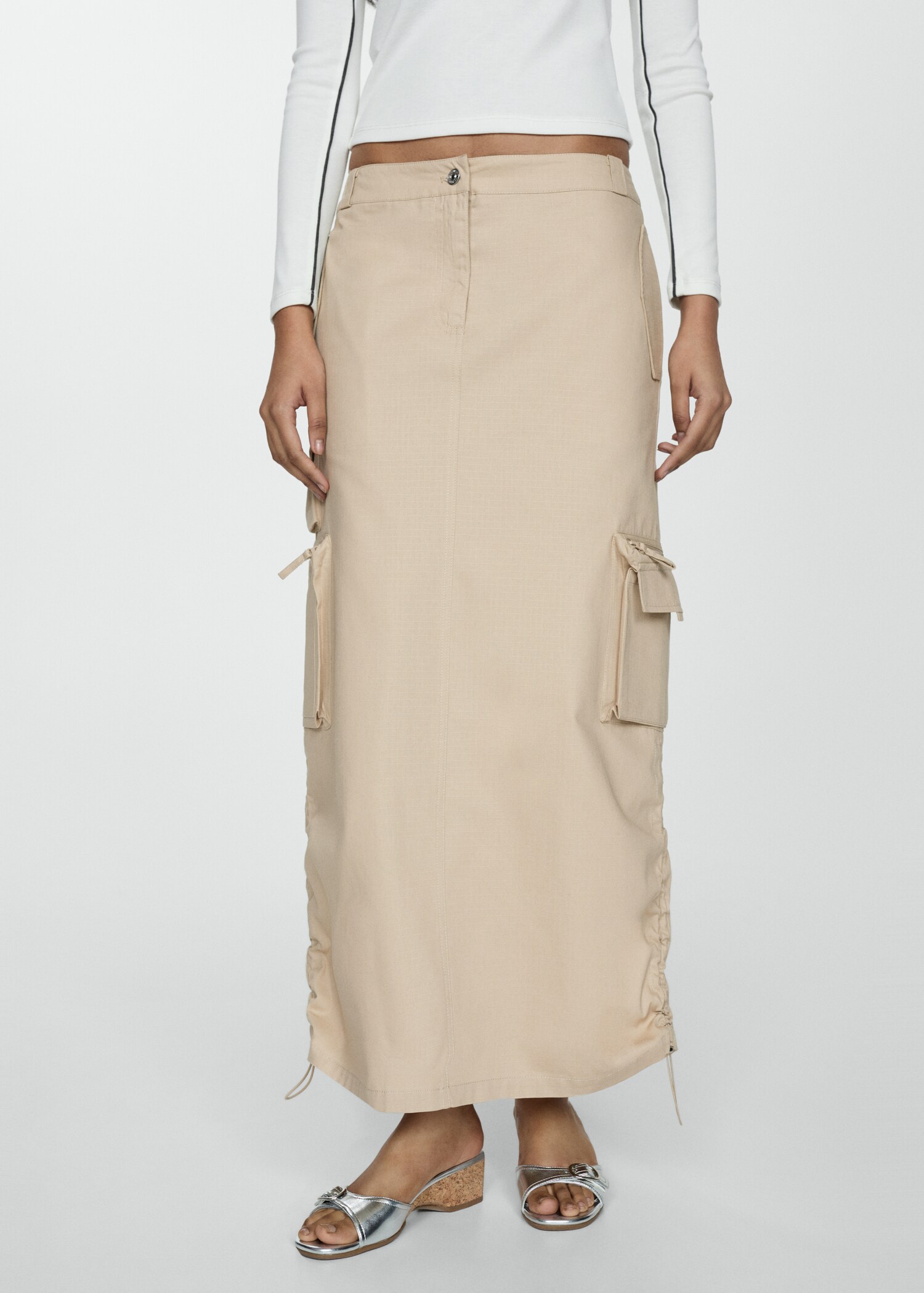 Falda parachute bolsillos cargo - Plano medio