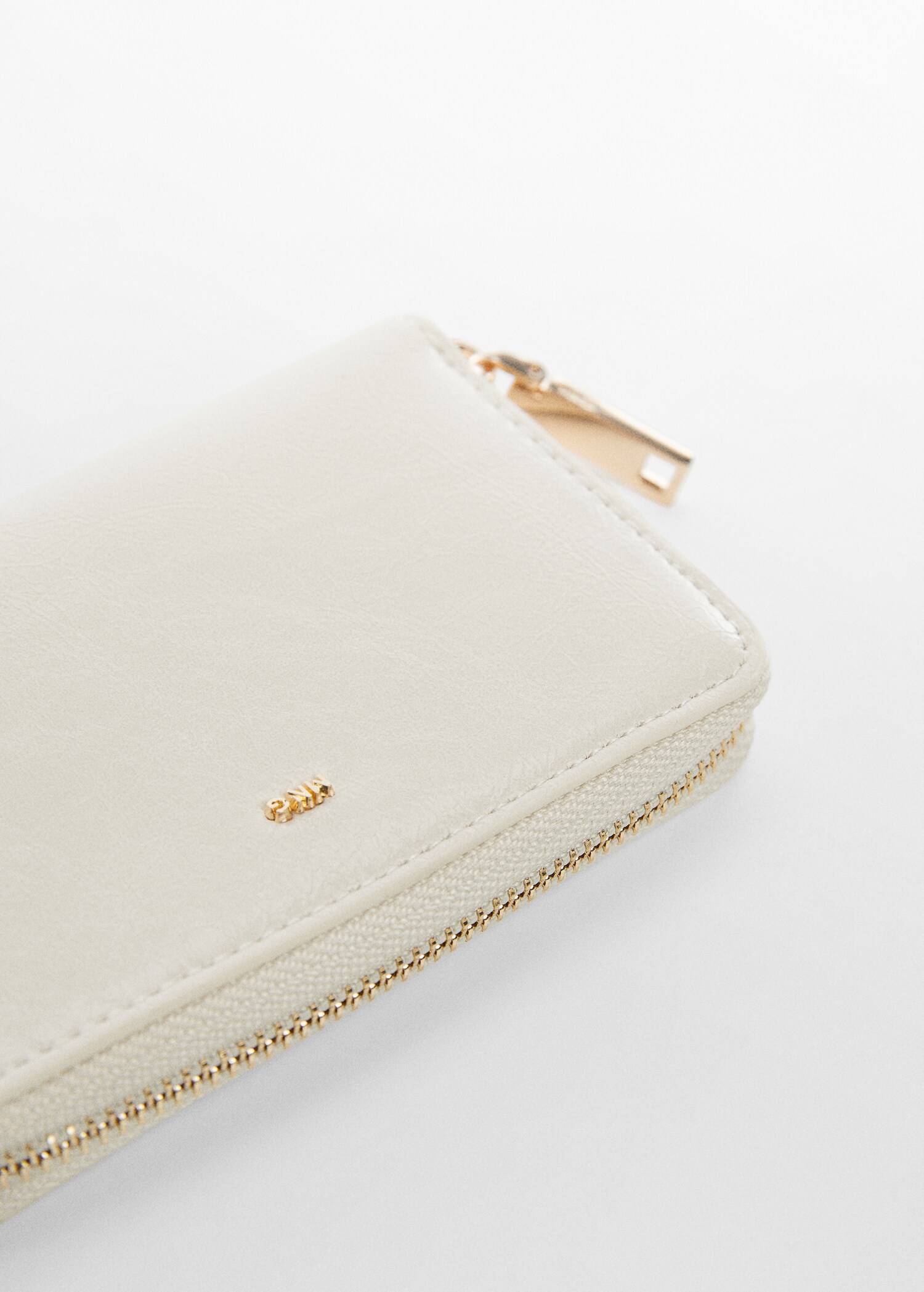 Geldbörse mit Logo-Reliefprägung - Detail des Artikels 1