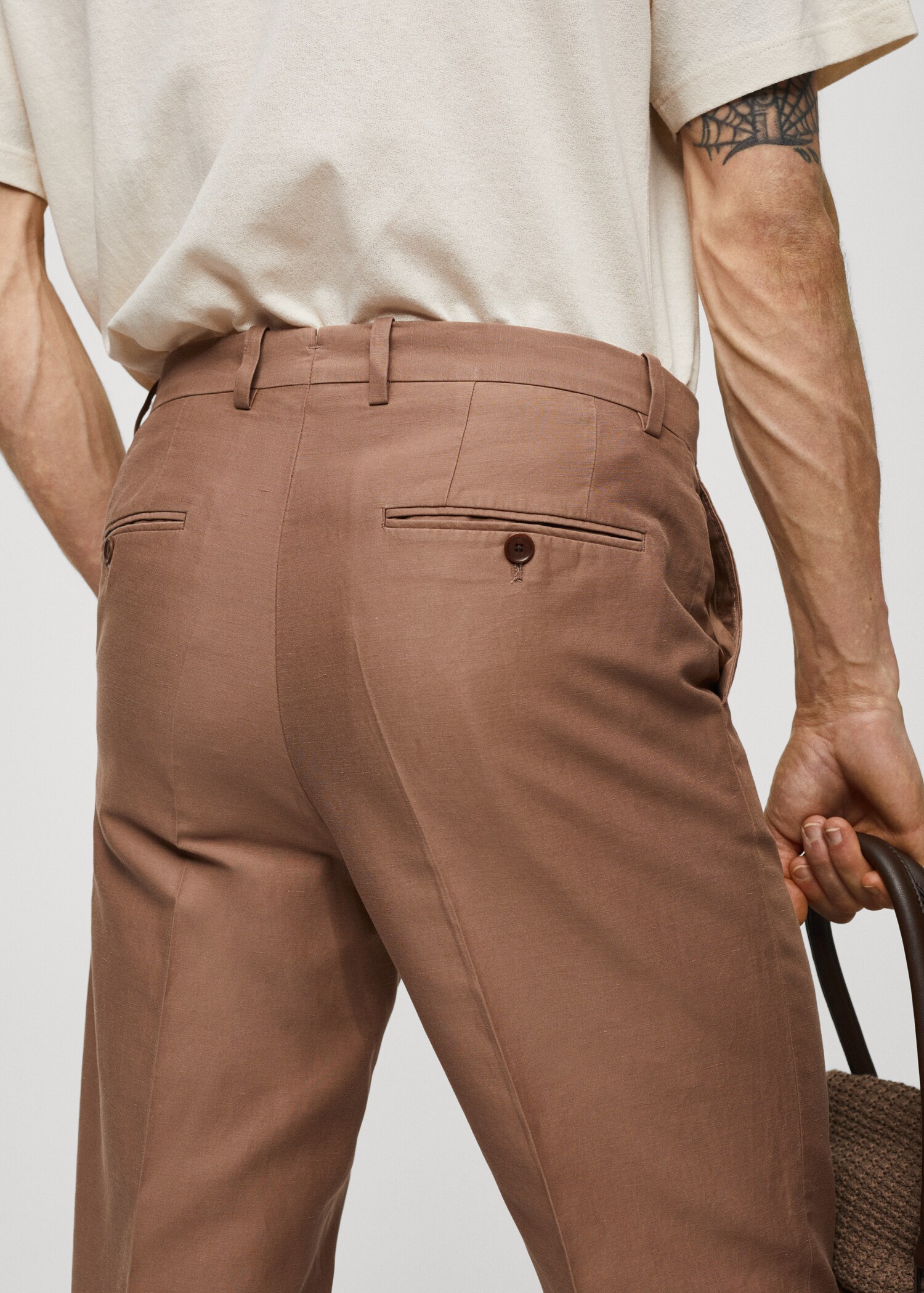 Slim-fit cotton and linen suit trousers - Details of the article 4