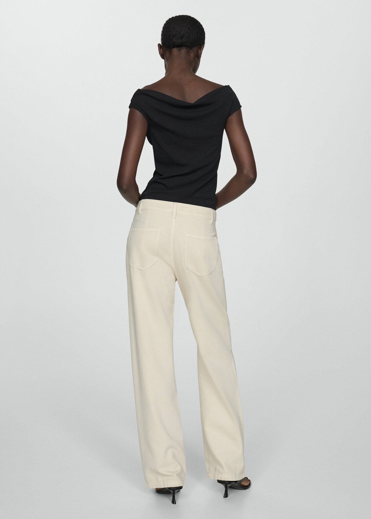 Draped neckline top - Reverse of the article