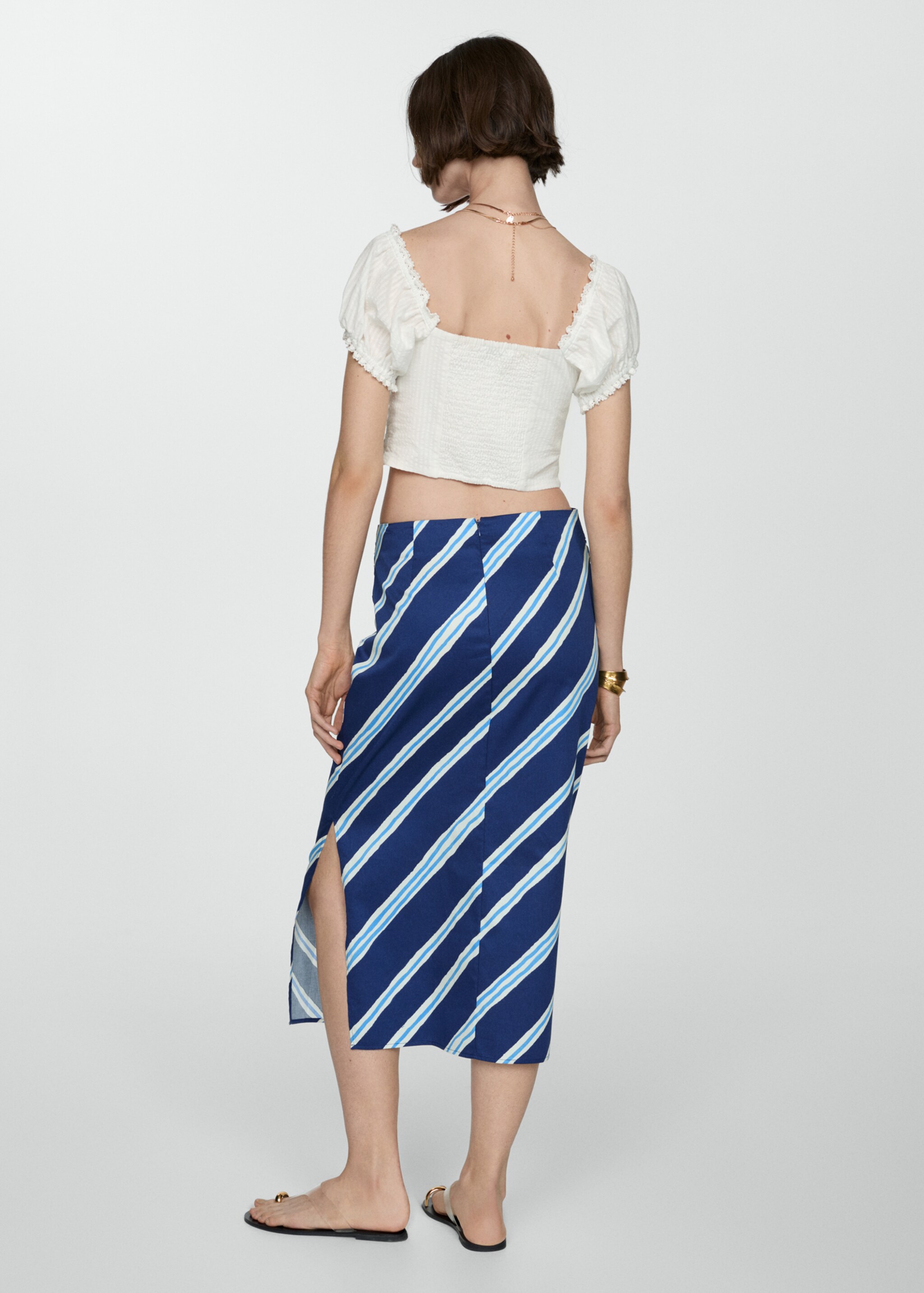 Cropped blouse with bow detail - Reverse of the article