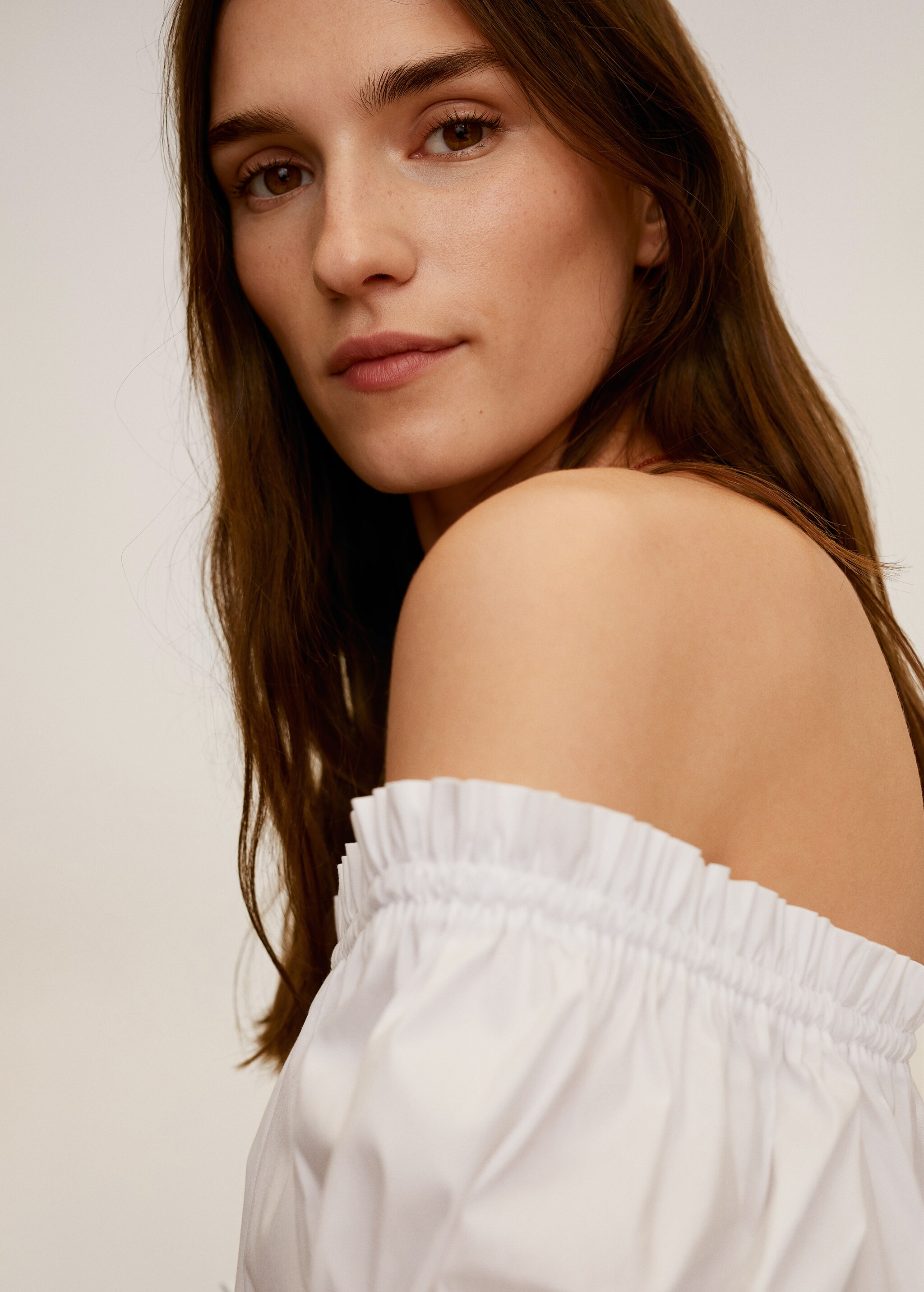 Off-shoulder blouse - Details of the article 1