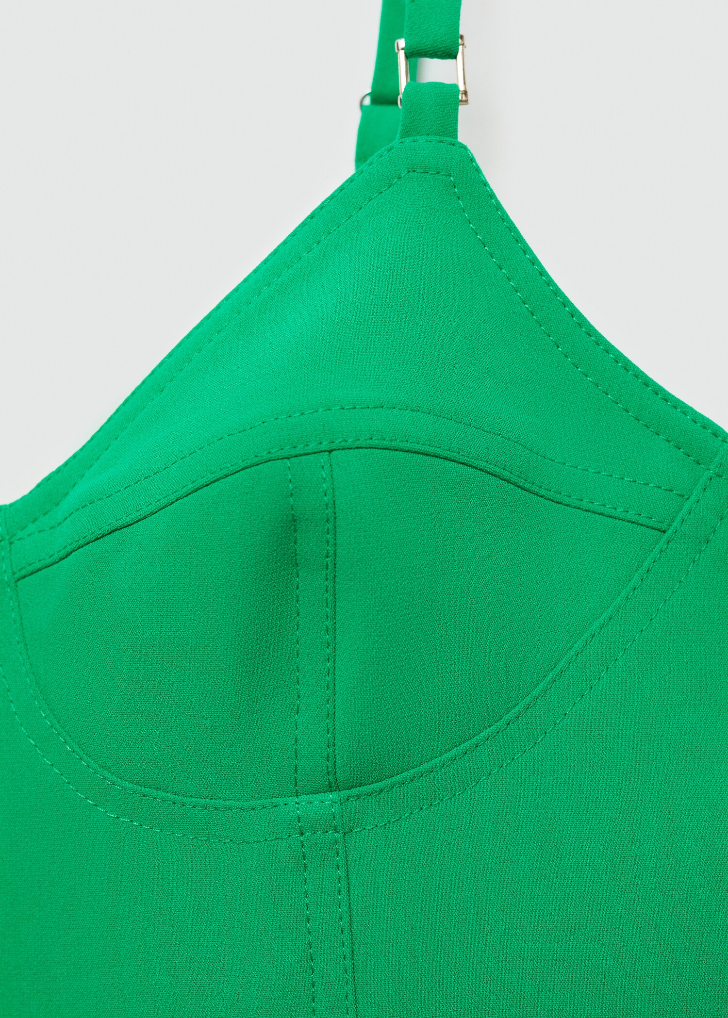 Langer Jumpsuit mit Schleife - Detail des Artikels 8