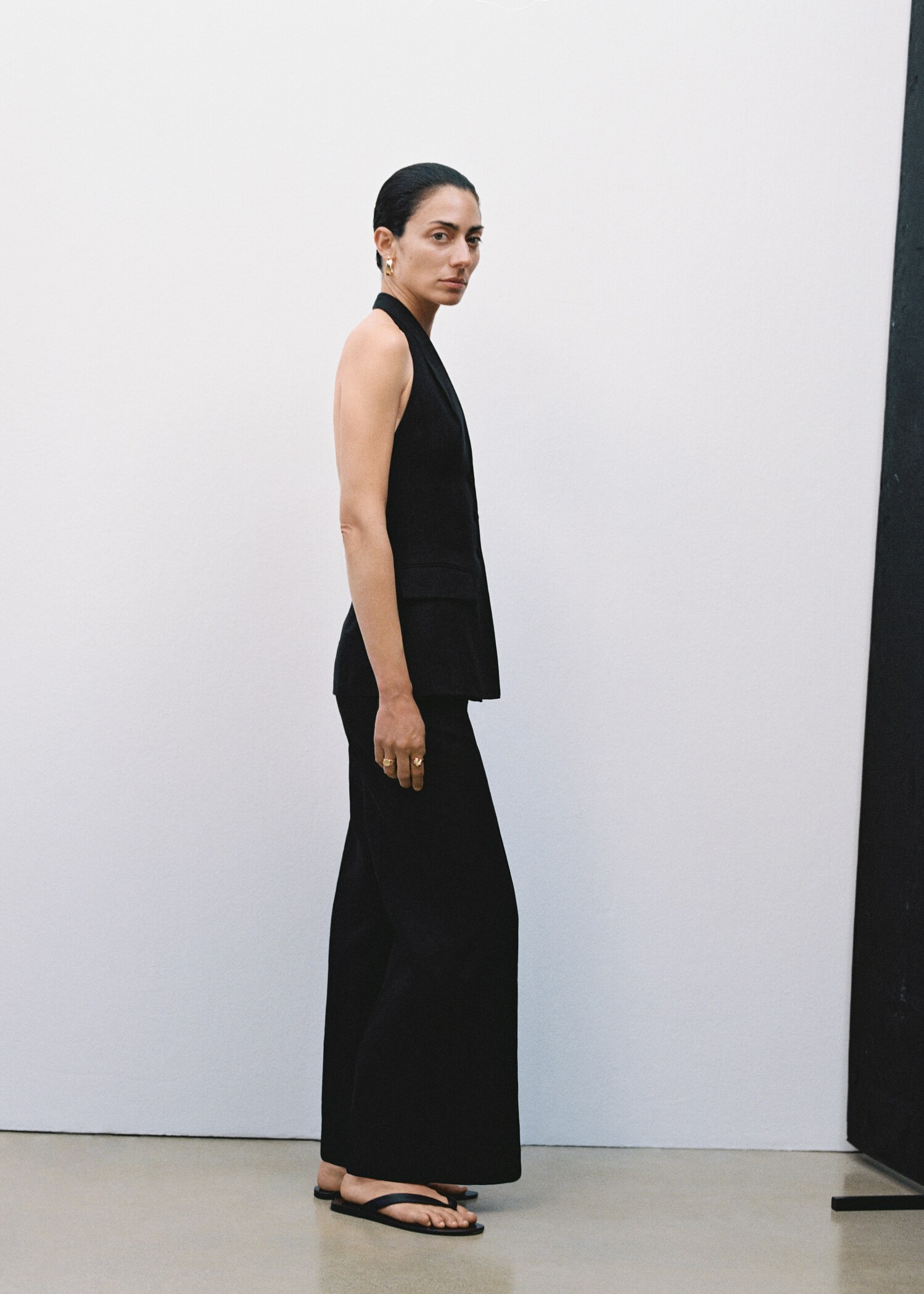 100% linen trousers with pleats - Details of the article 6
