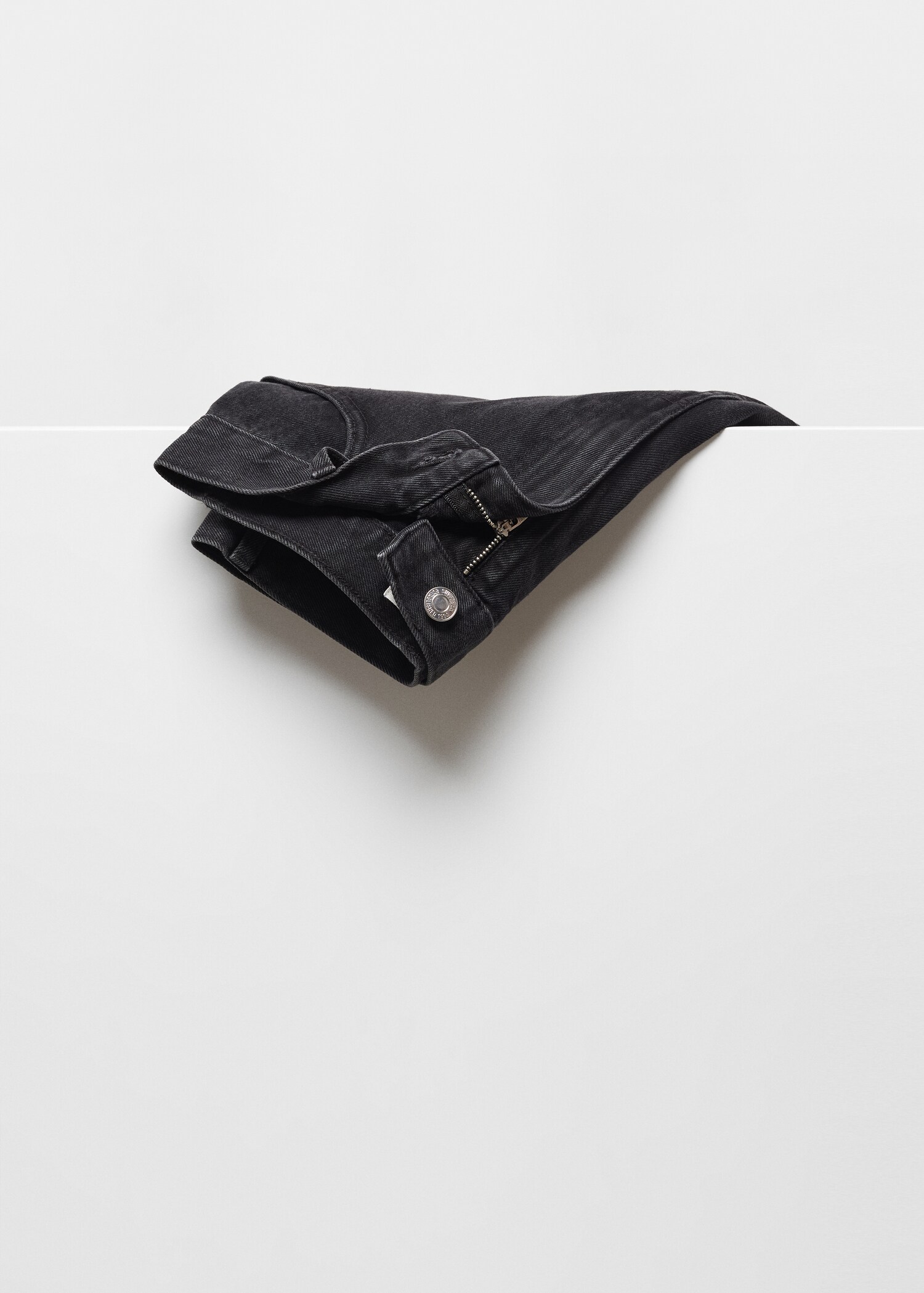 High-rise denim shorts - Details of the article 8