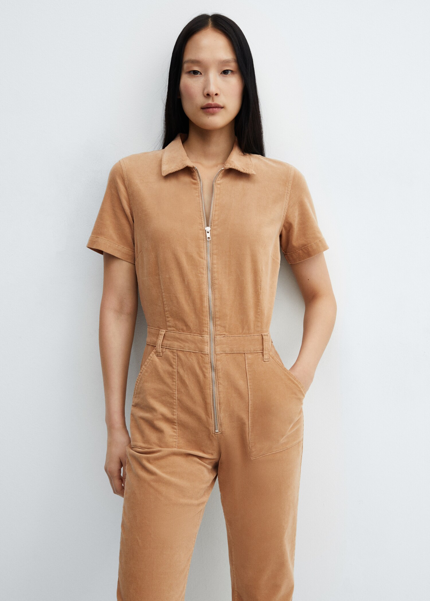 Jumpsuit manchester dragkedja - Bild av mittparti