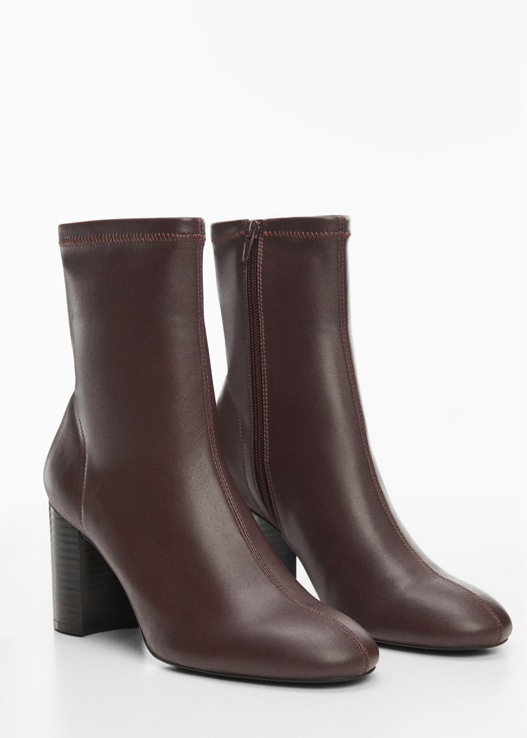 Round-toe heeled ankle boots - Medium plane, Burgundy. Ref: 67050275-00.