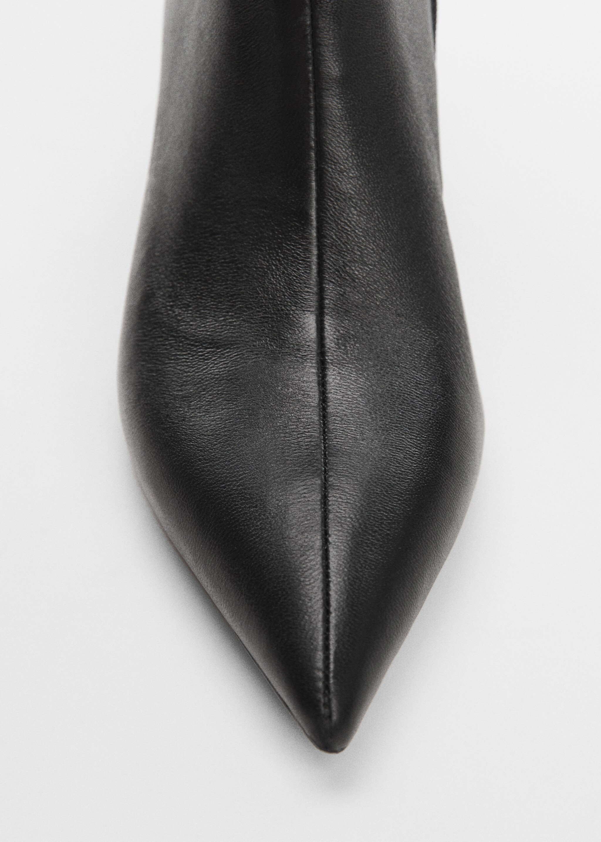 Leder-Stiefelette mit Kittenheel - Detail des Artikels 1