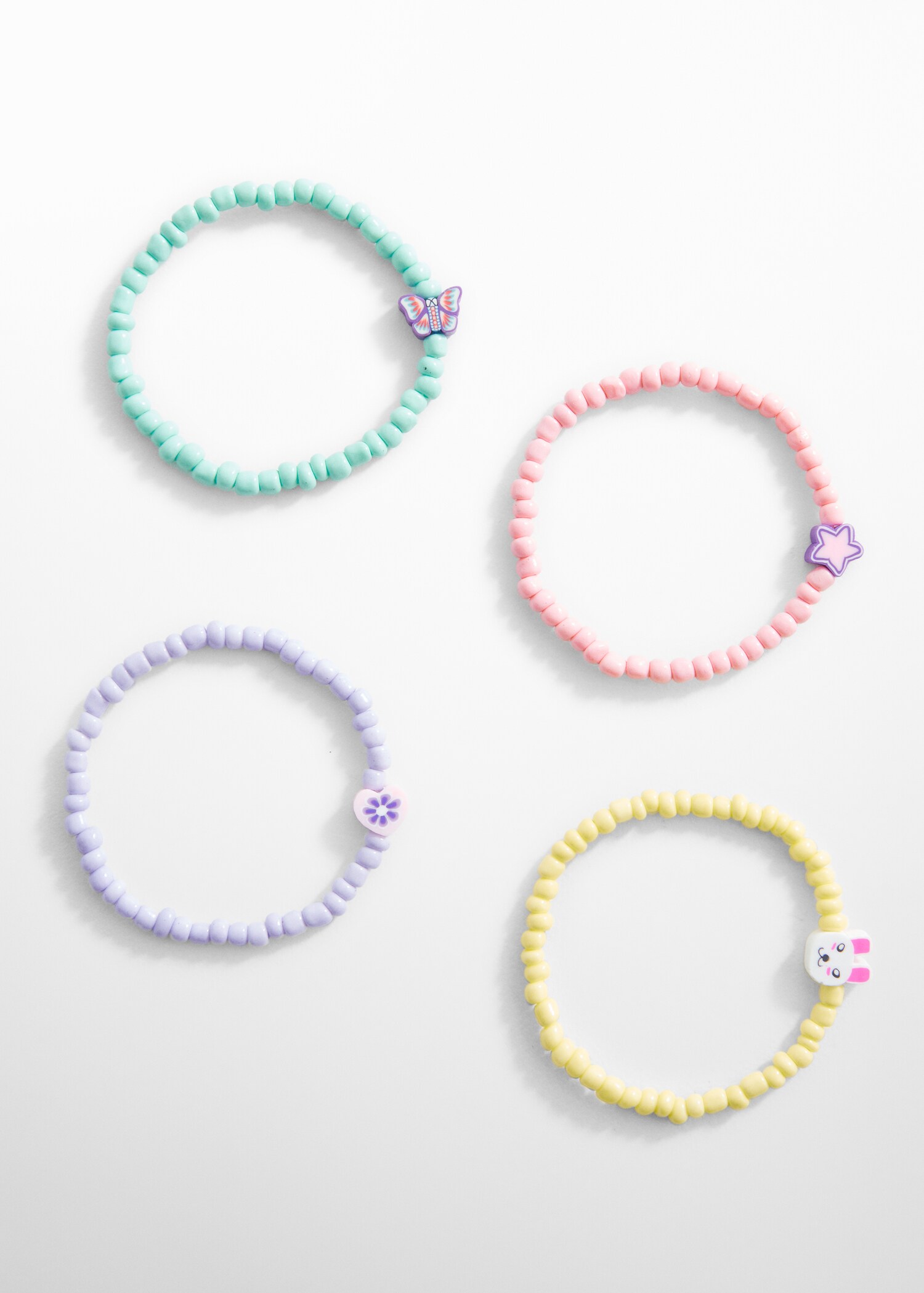 Lot 4 bracelets - Article sans modèle