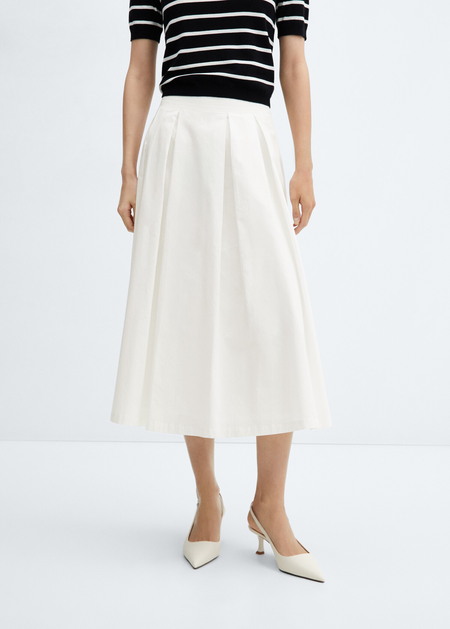 Pleated midi-skirt - Plan moyen