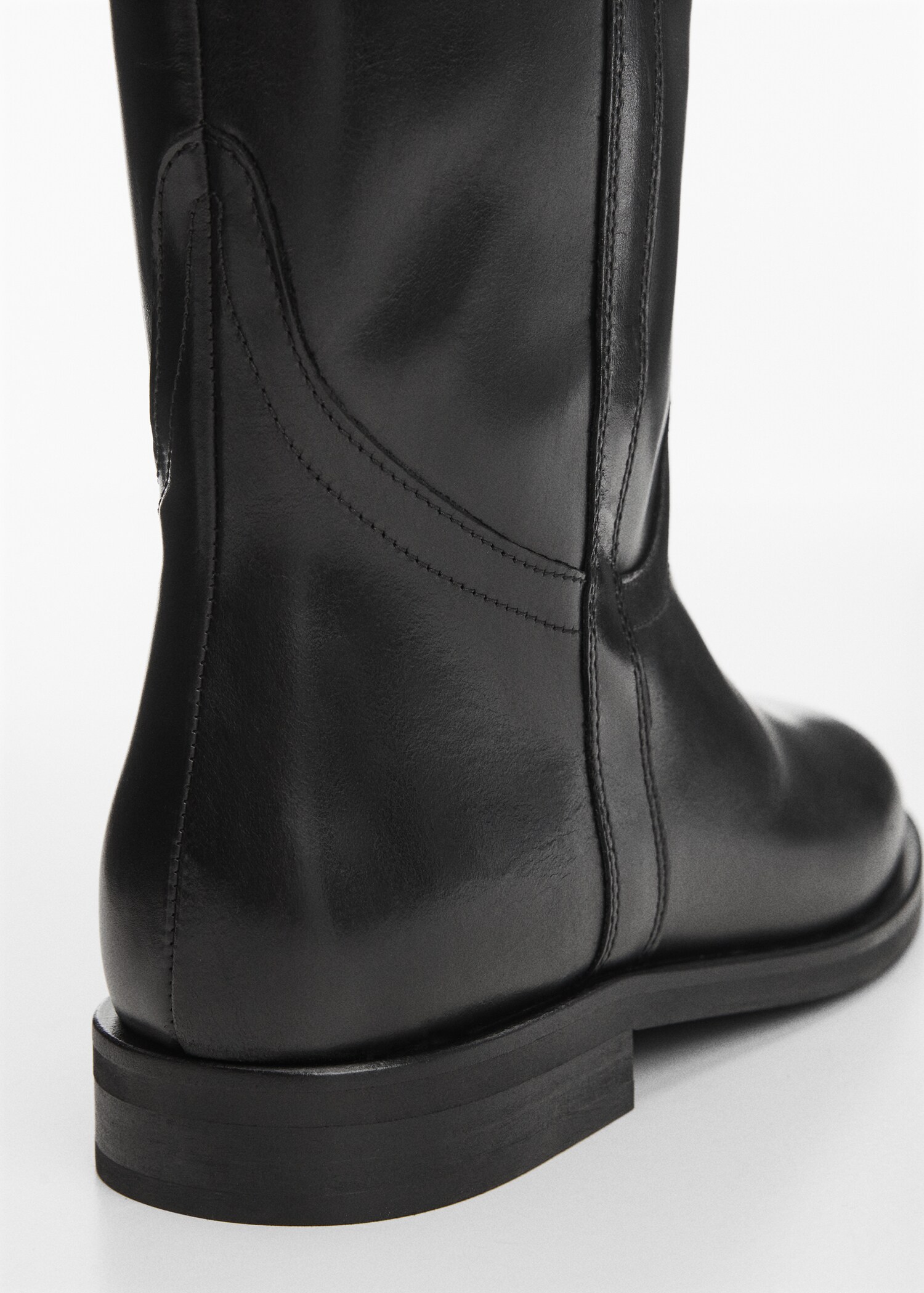 Knee-high leather boots - Details of the article 2