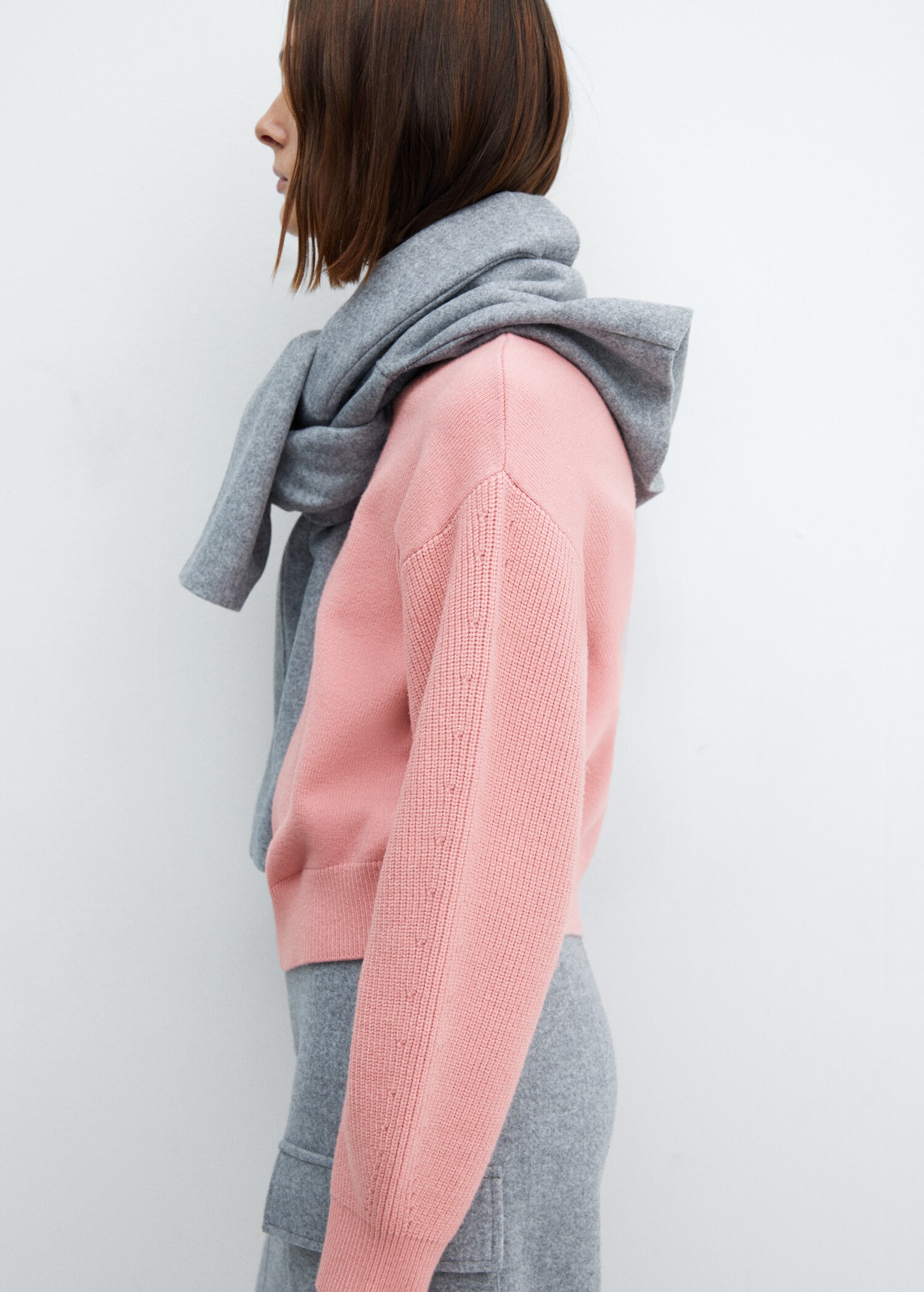 Round-neck knitted sweater - Details of the article 6