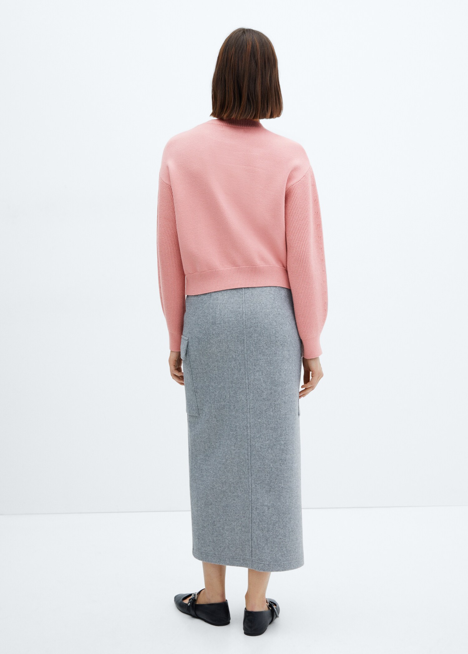 Round-neck knitted sweater - Reverse of the article