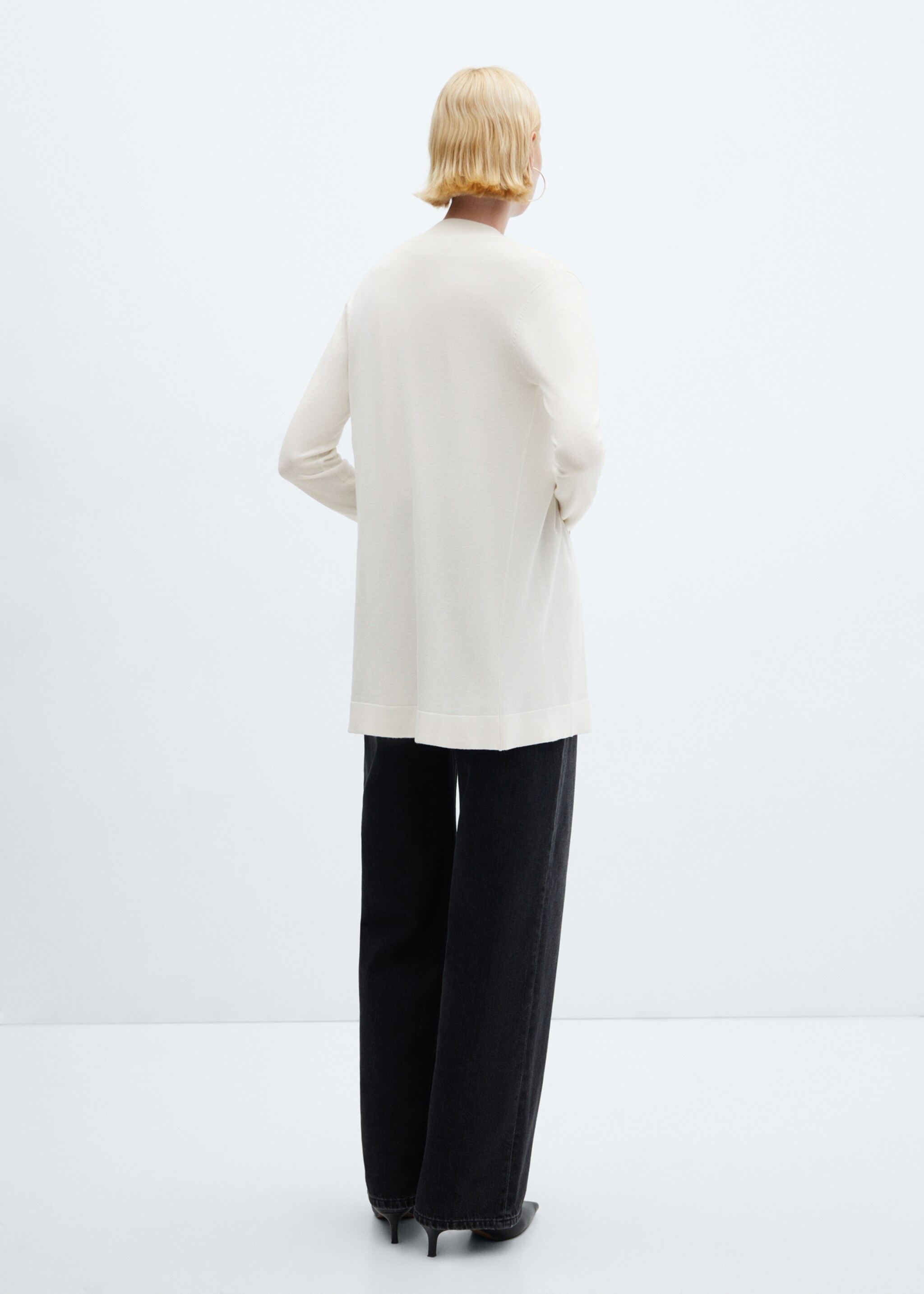 Fine-knit cardigan - Reverse of the article, Ecru. Ref: 67050463-00.