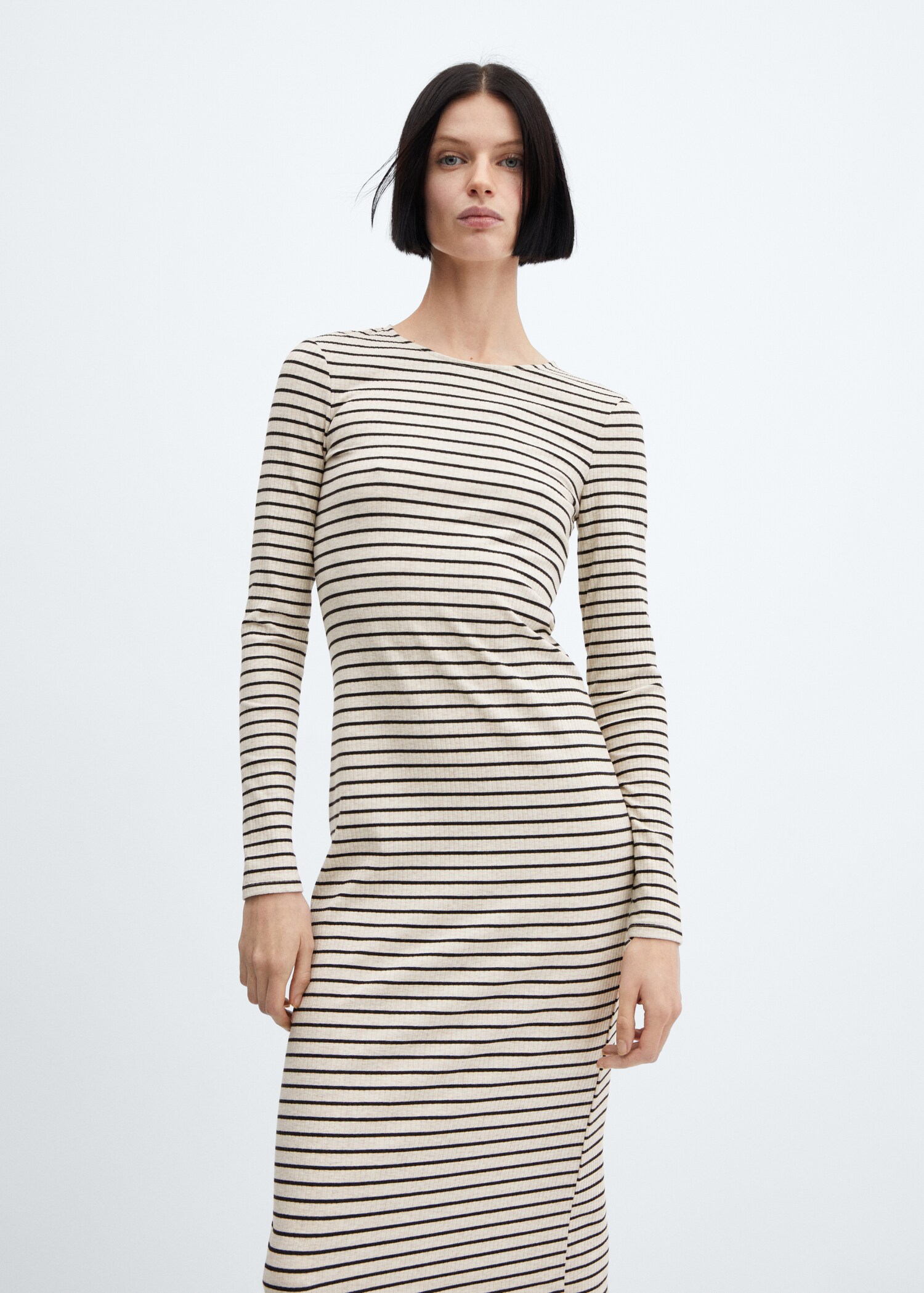 Gestreiftes Kleid mit Rippstruktur - Mittlere Ansicht
