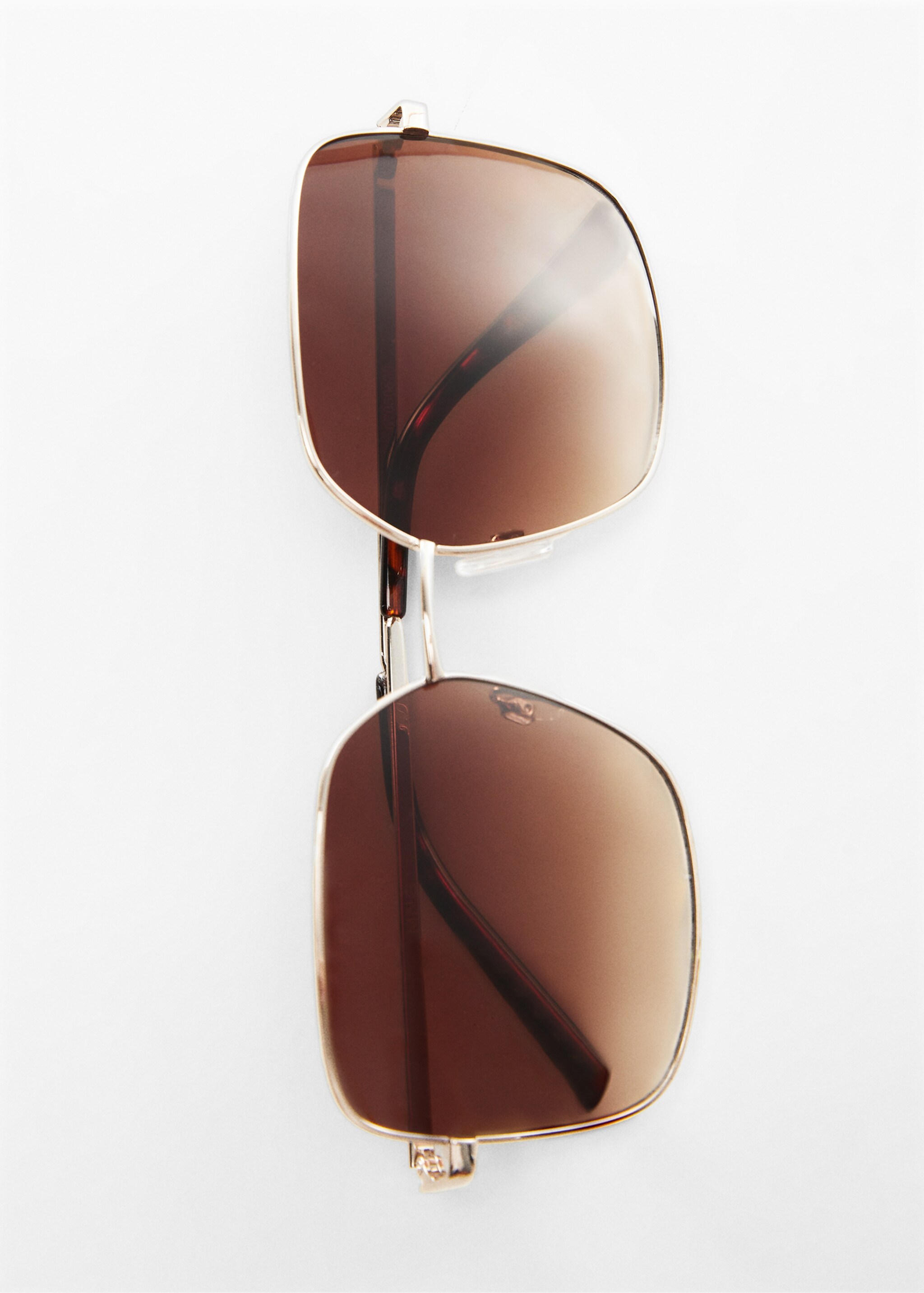 Square metallic frame sunglasses - Details of the article 5, Gold. Ref: 67050620-00.