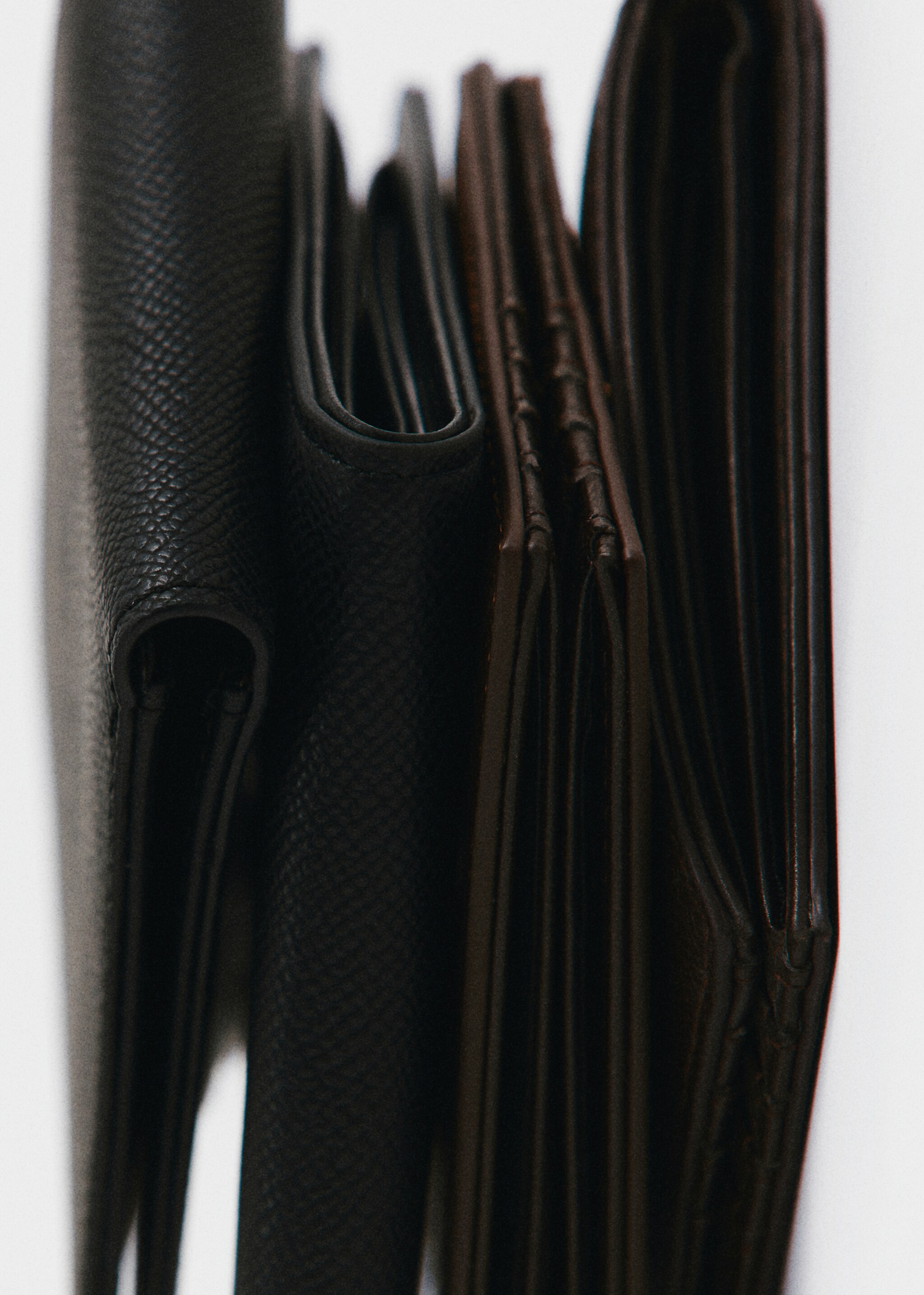 Anti-contactless card holder wallet - Details of the article 9