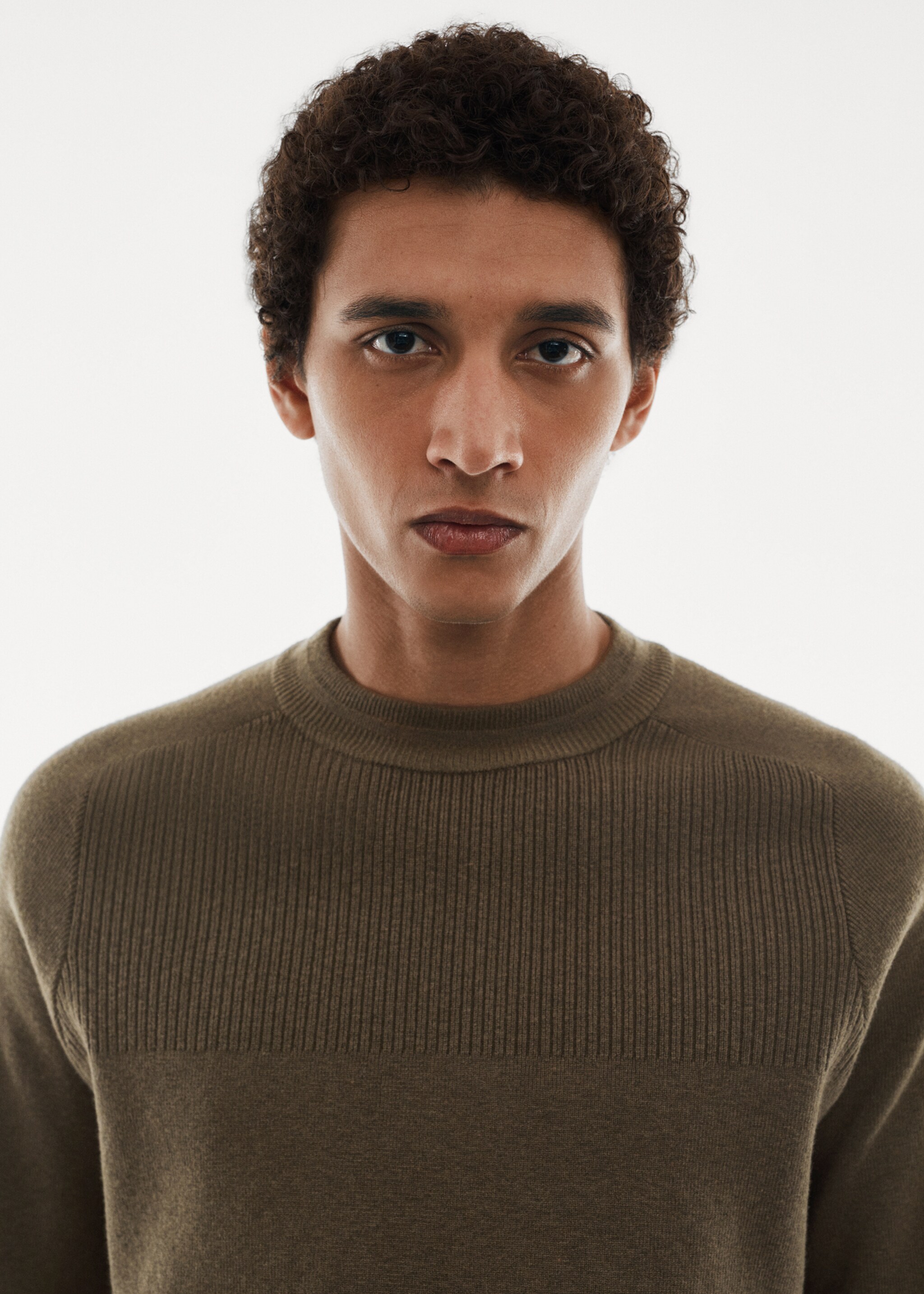 Stretch sweater with ribbed detail - Details of the article 1
