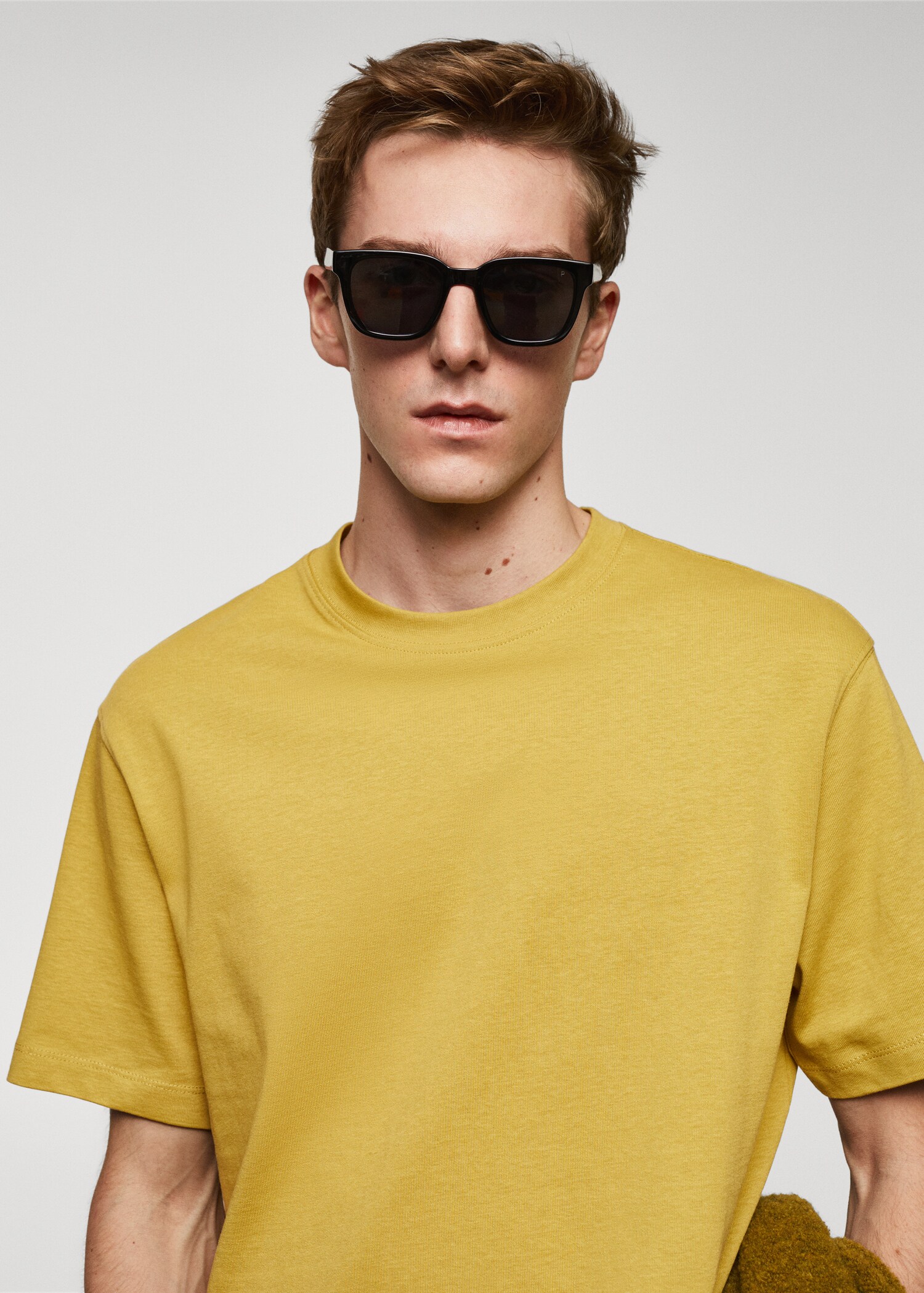 Camiseta básica 100% algodón relaxed fit - Detalle del artículo 1