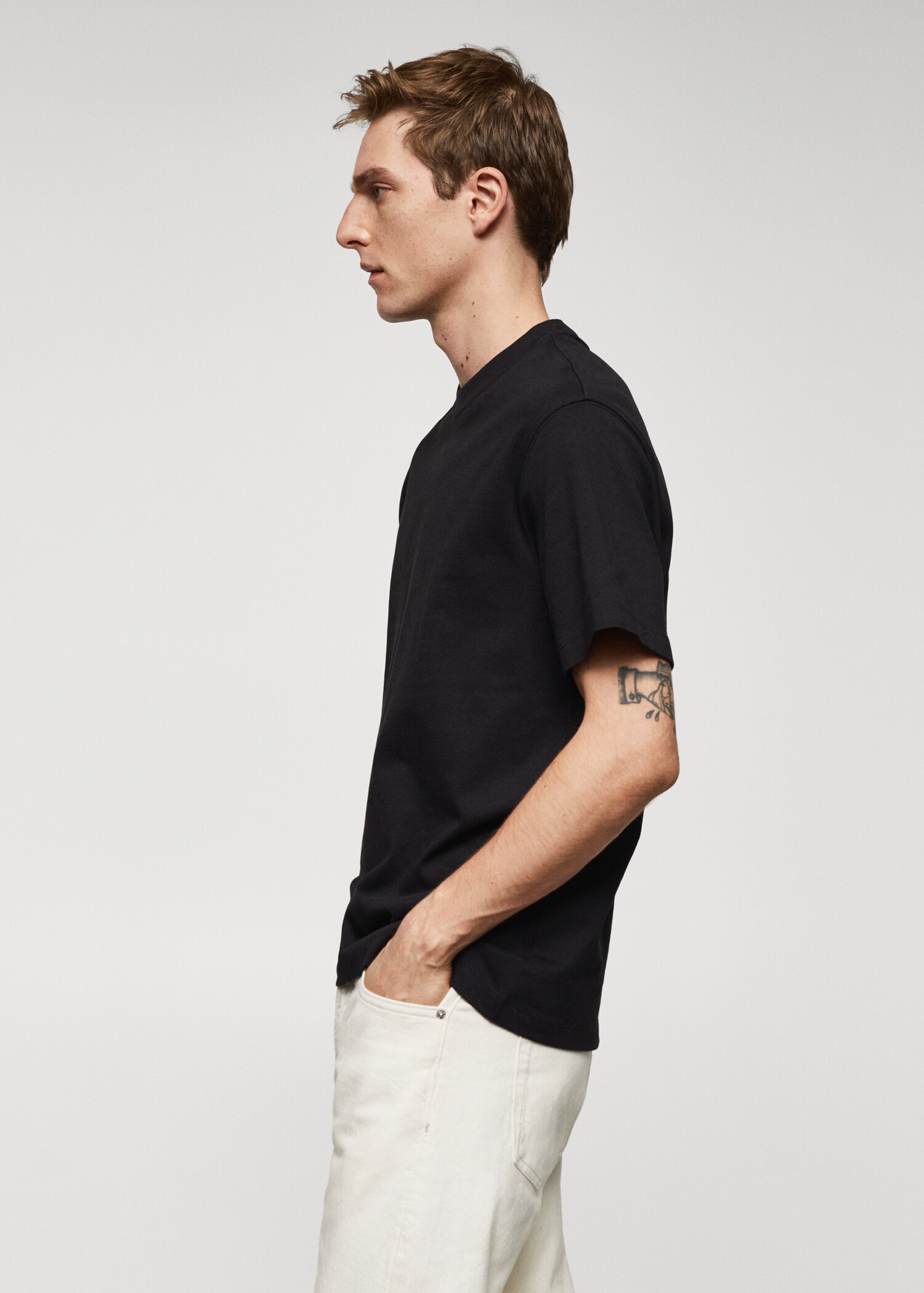 Camiseta básica 100% algodón relaxed fit - Detalle del artículo 2
