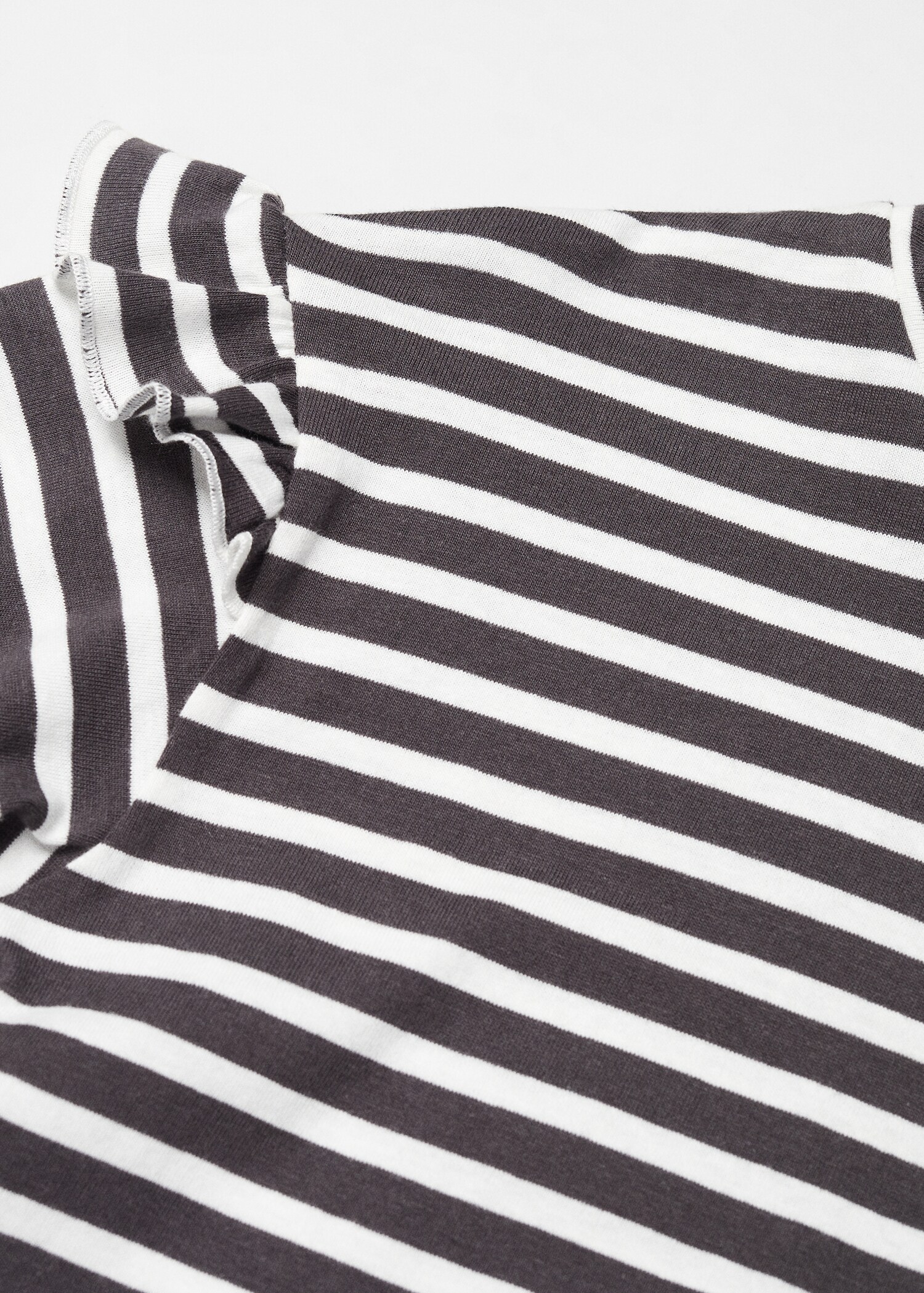 Striped ruffle sleeve t-shirt - Details of the article 8