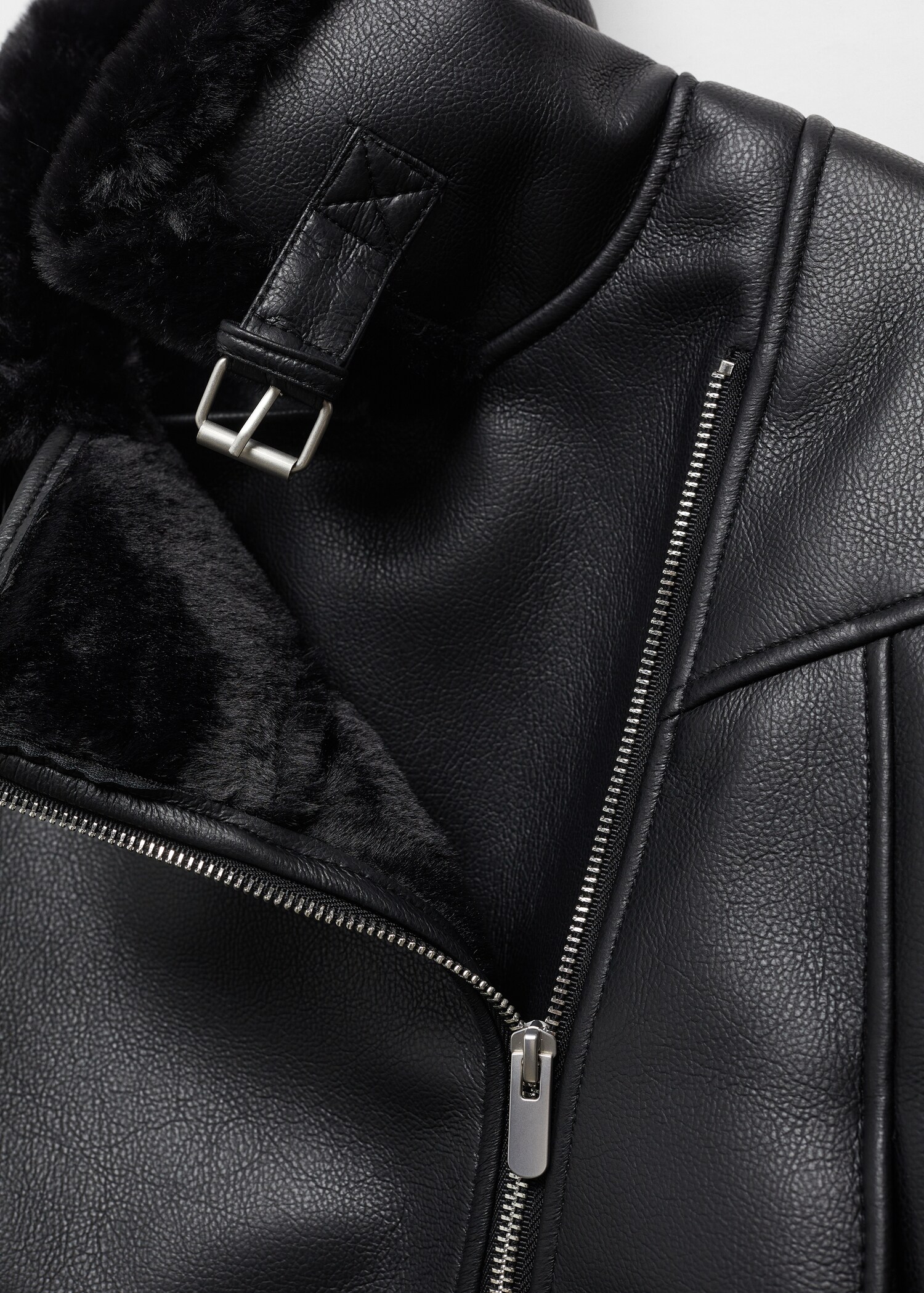 Biker jacket with shearling-effect lining - Details of the article 8